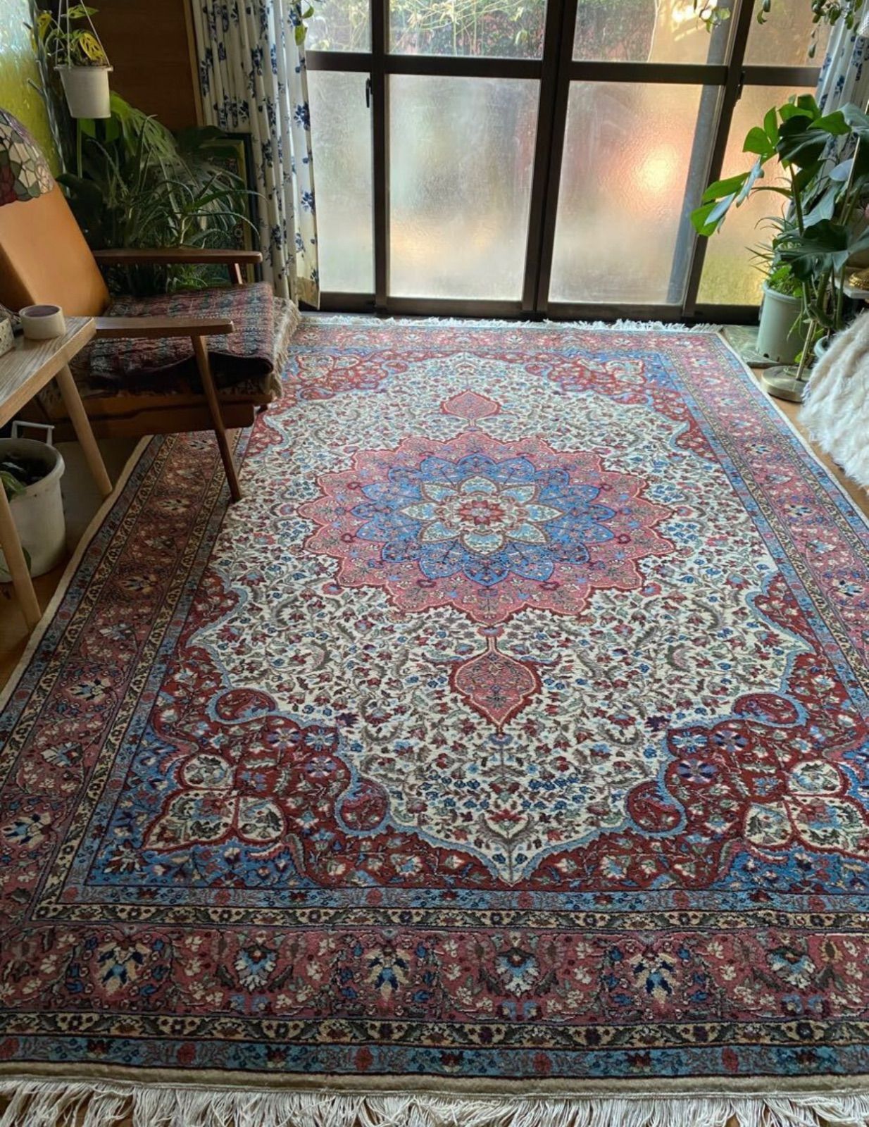 手織りトルコのコンヤラディック絨毯特別細かい 上絨毯700年の歴史イズニック柄皆様大満足のおすすめ絨毯 ヘレケ絨毯カイセリ絨毯に並ぶトルコ有名産地厚みがありペルシャ絨毯に負けない豪華さと織と模様