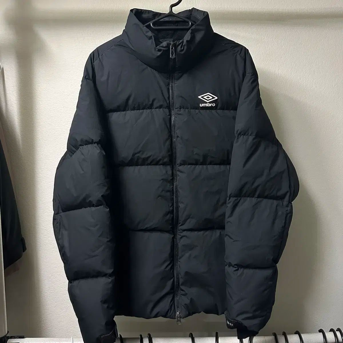 アンブロ ブラック ショートダウン