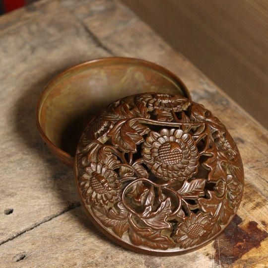 銅製 仏像 彫刻印泥盒 インク盒 アクセサリー盒 文房具 書道具 装飾品 置物 銅製 仏像 彫刻印泥盒 インク盒 アクセサリー盒 文房具 書道具