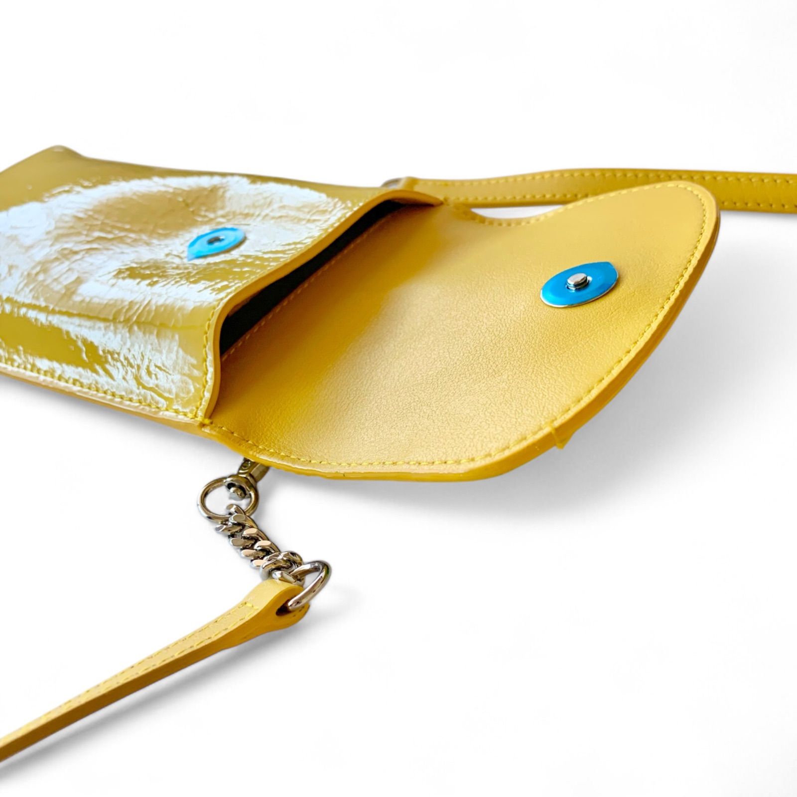 極美品・ほぼ未使用品】JIMMY CHOO VARENNE PHONE CASE ジミー 極美品・ほぼ未使用品】JIMMY CHOO VARENNE PHONE CASE ジミー