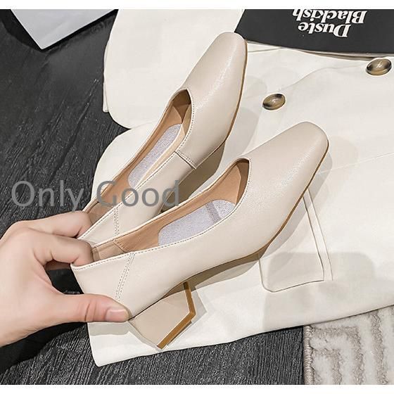 ローヒール パンプス おしゃれ 歩きやすい 痛くない ぺたんこ 夏 レディース ファッション 50代 大人 上品 花 刺繍 通気性 黒 白 パンプス 痛くない ローヒール 柔らかい 歩きやすい 本革 長時間 疲れ