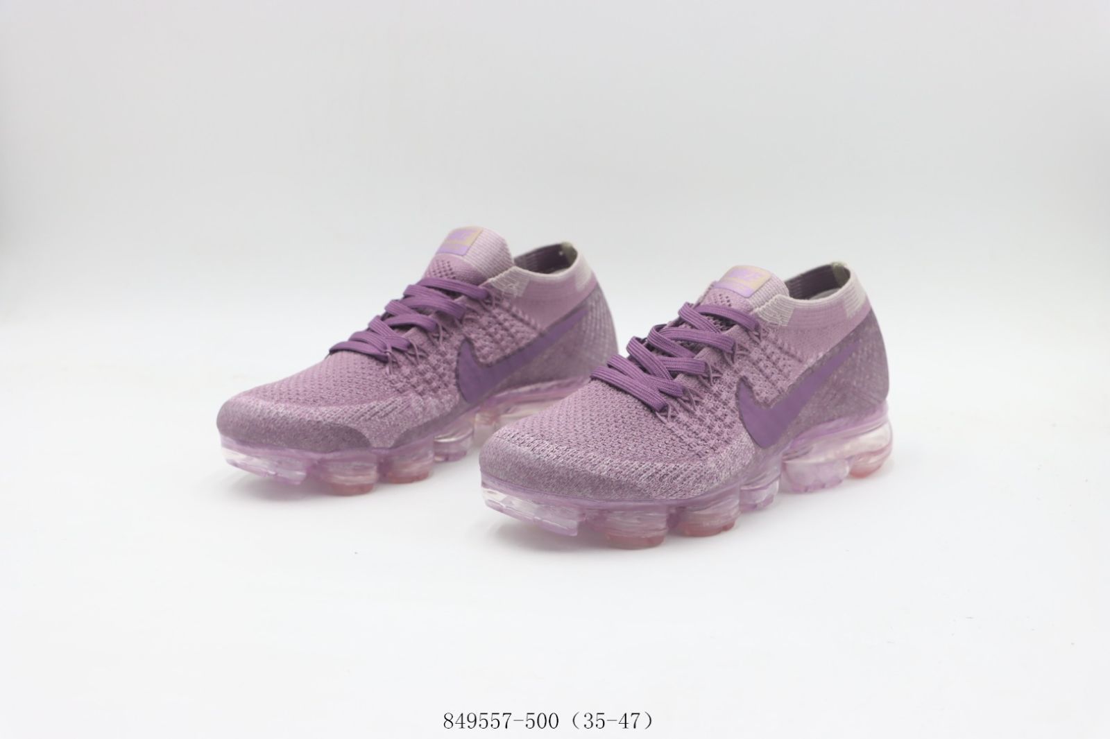 のランニングシューズ パープル
