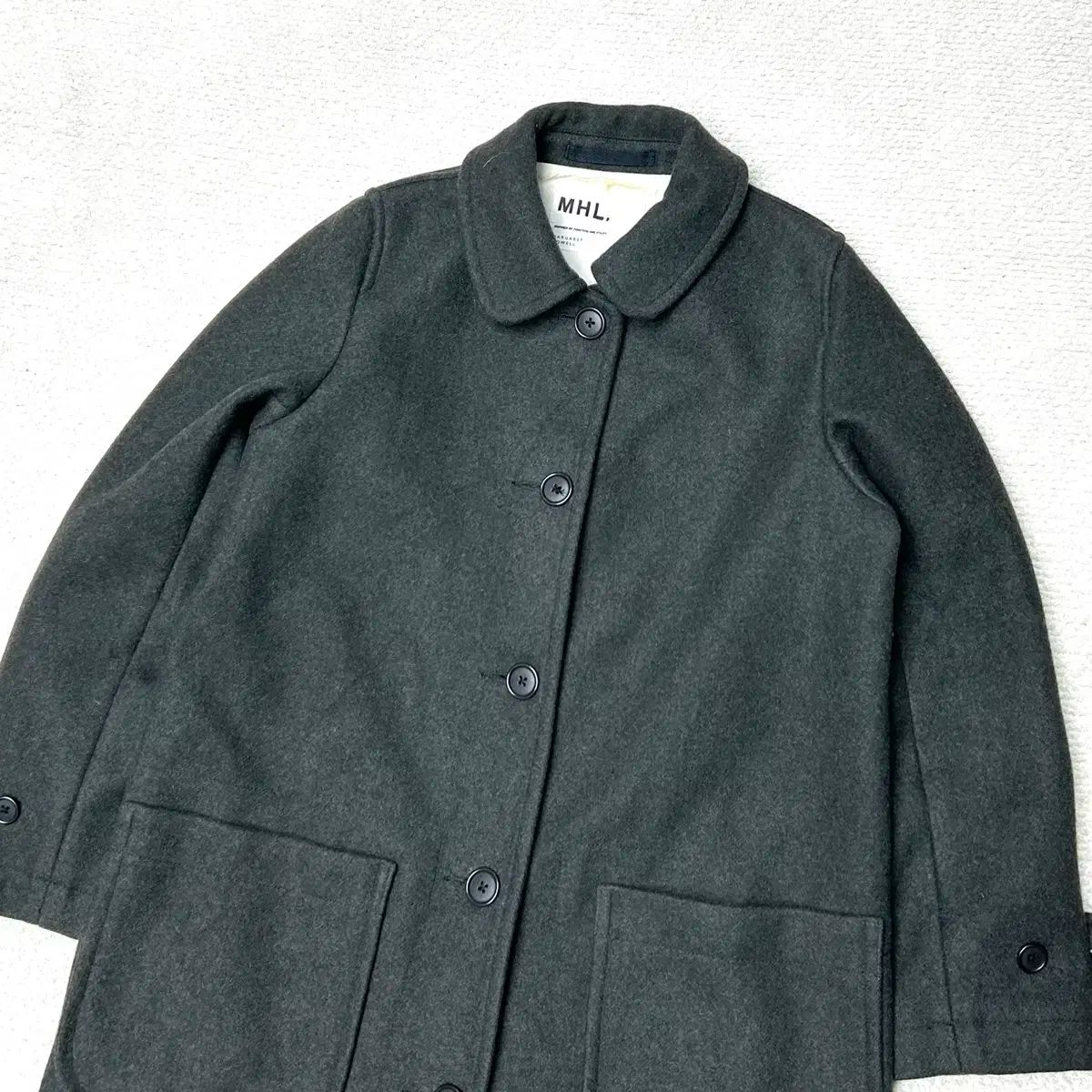 マーガレットハウエル　シングル　コート LOOKBOOK MEN WINTER 2023 | MARGARET HOWELL