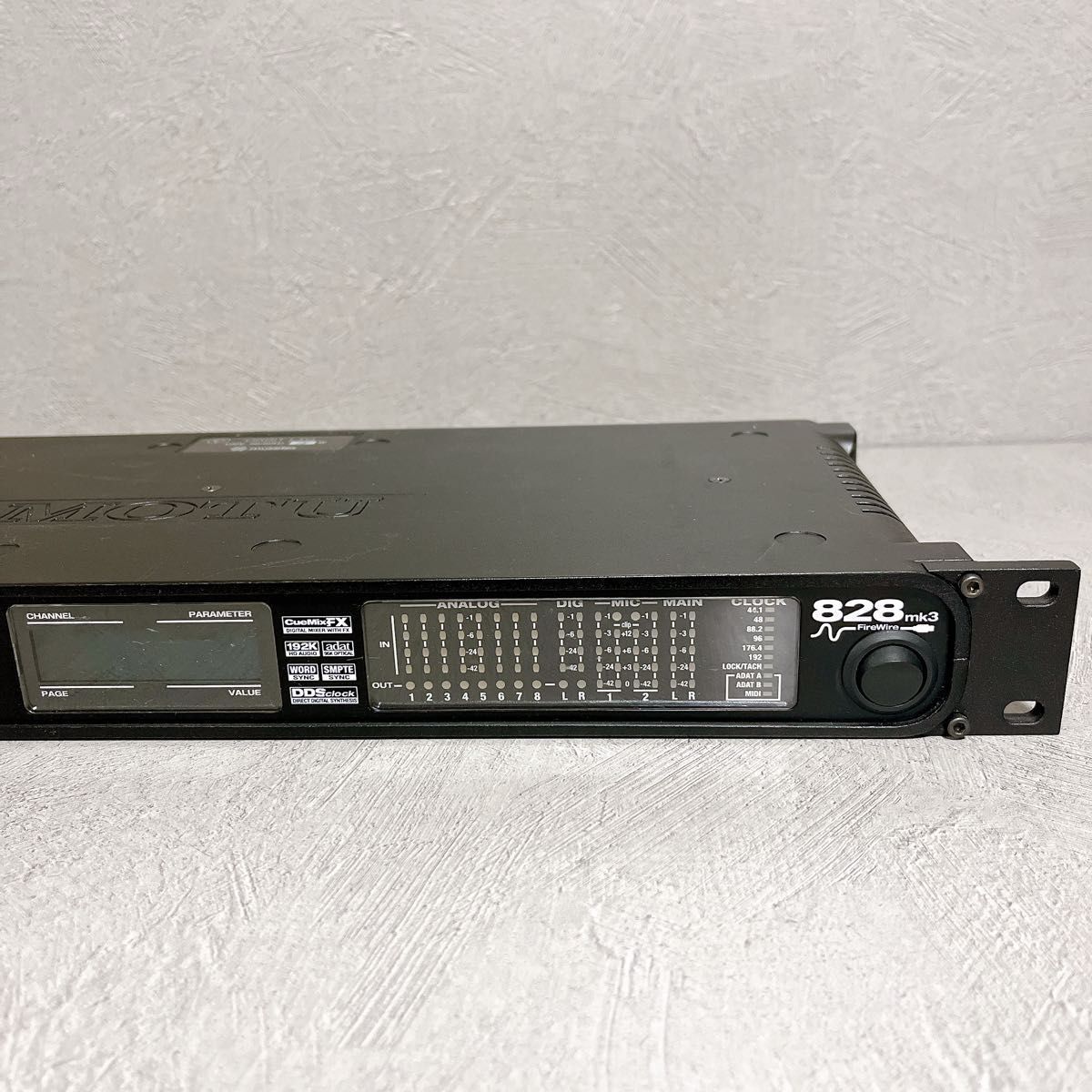 オーディオインターフェイス 音響機器