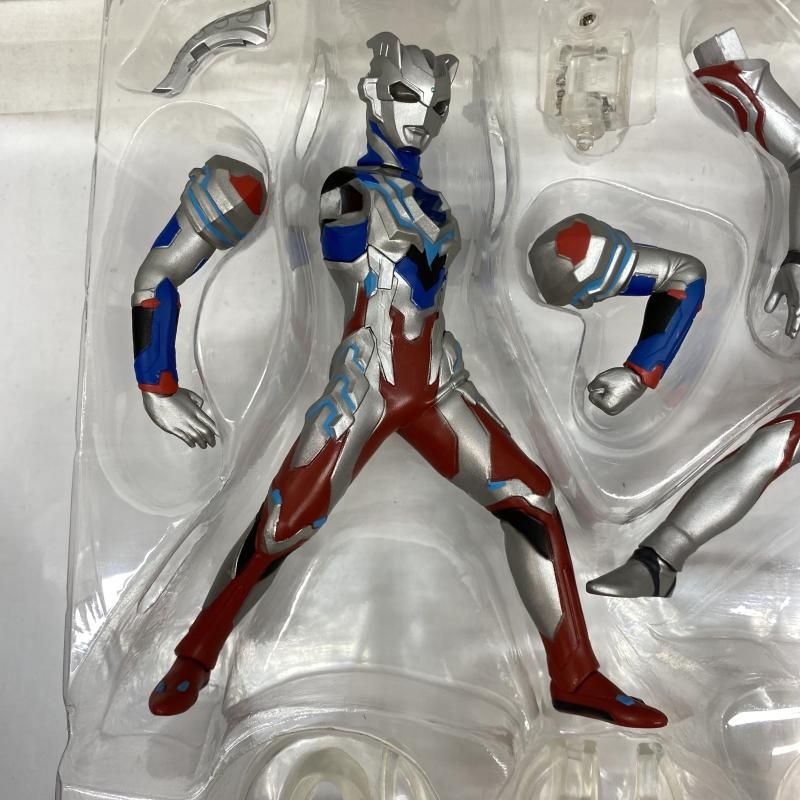★アルティメットルミナス　プレミアム　ウルトラマン陸　未開封・新品！ ★ Amazon.co.jp: アルティメットルミナスプレミアム ウルトラマン