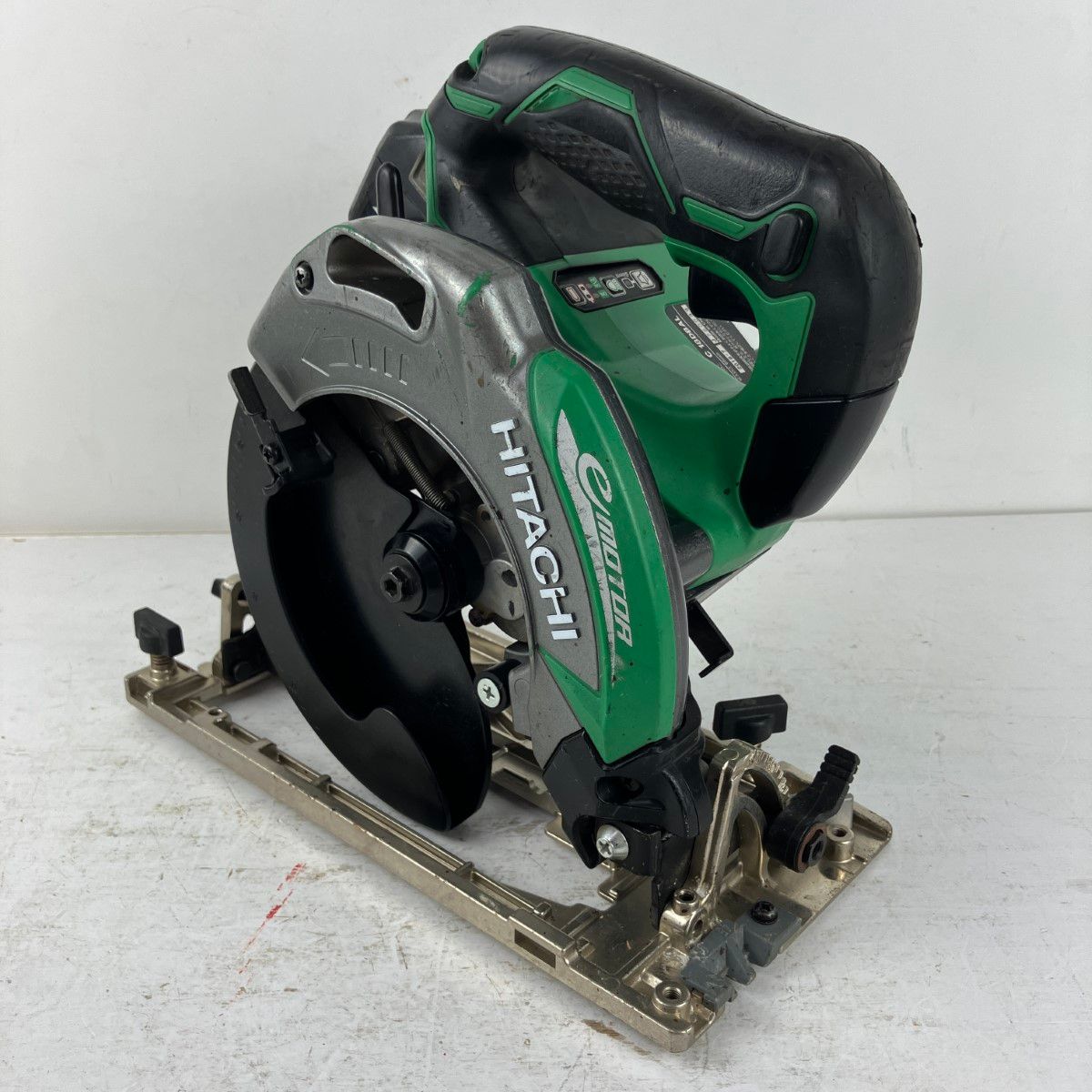 ЗЗHITACHI 日立 18v 165mm コードレス丸のこ バッテリーx1付 充電器無し C18DBAL グリーン