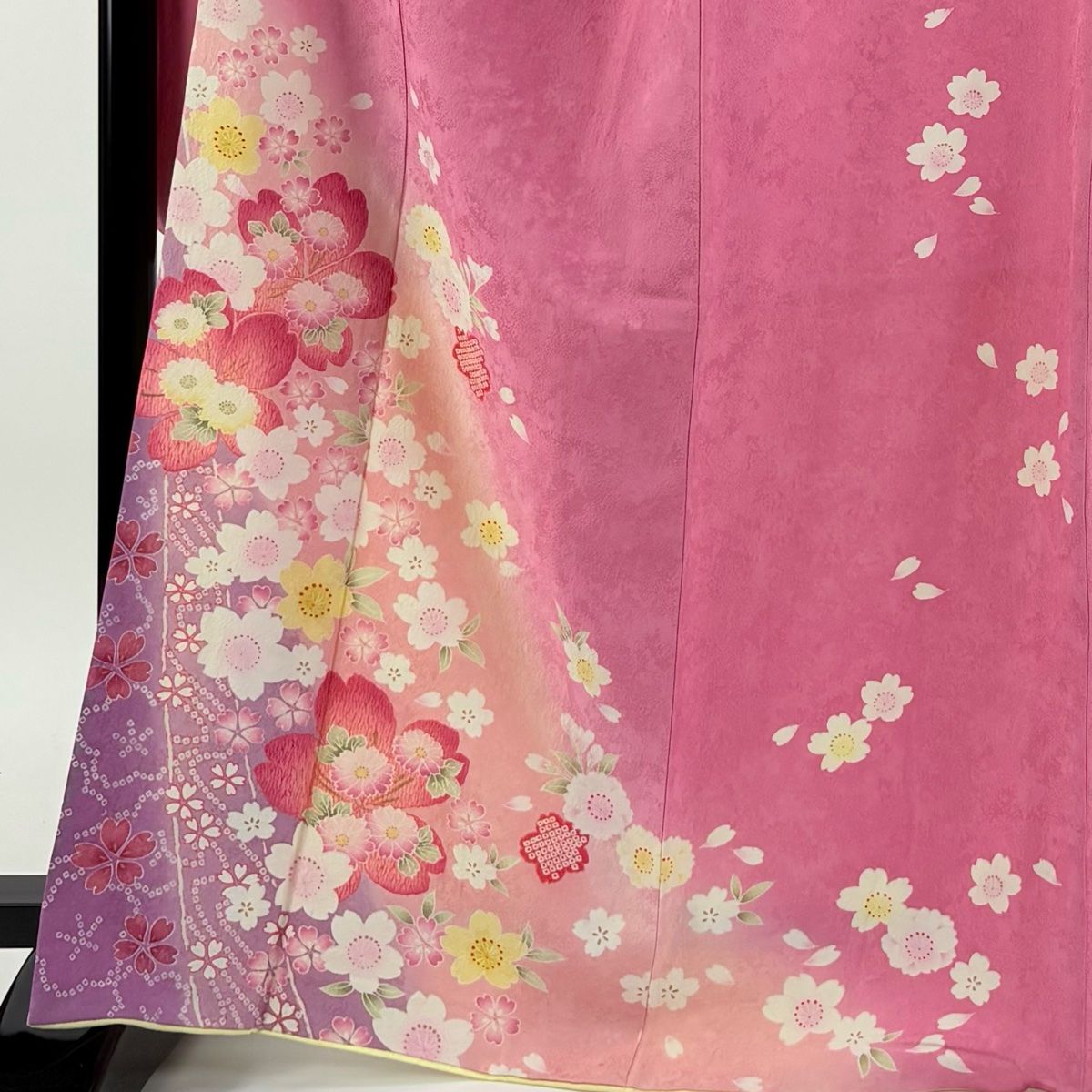 178000円正絹振袖☆お仕立て品ピンク☆身丈159.5cm 送料無料】【中古】 振袖 正絹（中古 ランクA 白 生成り ピンク