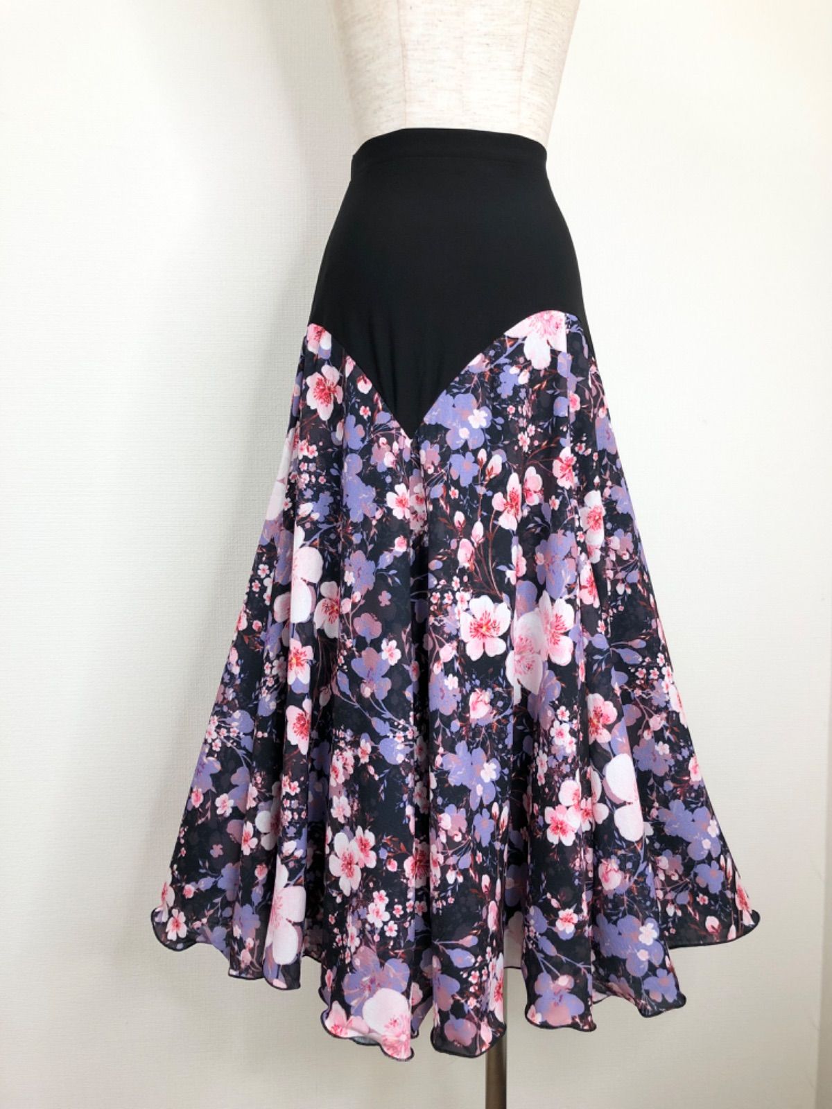 新品》社交ダンス 裏地裾オーガンジーフリル ナシ地スカート 衣装