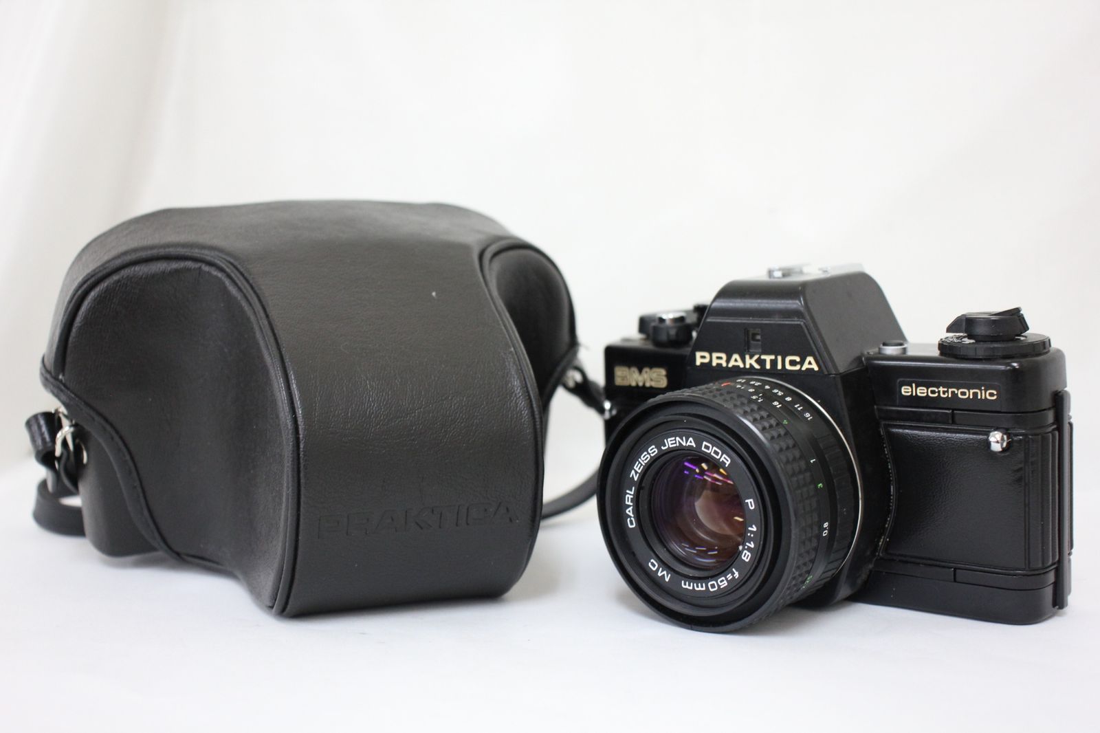 返品保証 PRAKTICA BMS electronic ブラック CARL ZEISS JENA DDR P 50mm F1.8 ケース付き ボディレンズセット e2709