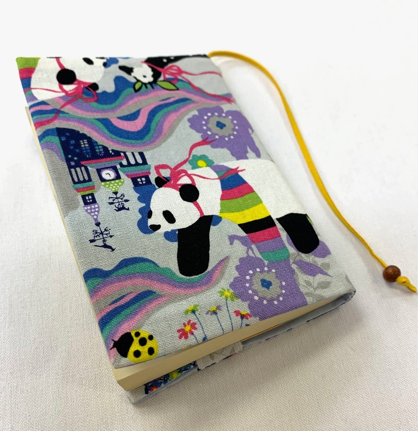 うさぎとりんごの木 文庫本サイズ ブックカバー ハンドメイド