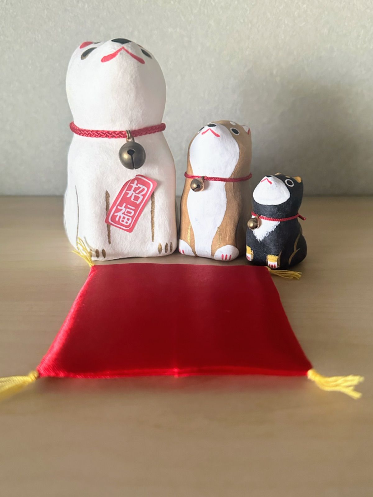 茶道具　張子人形　白張子犬　干支　香合　在銘　C　6413 Amazon | 玩具 愛い 犬 張子 人形 郷土玩具 民藝 干支 戌年