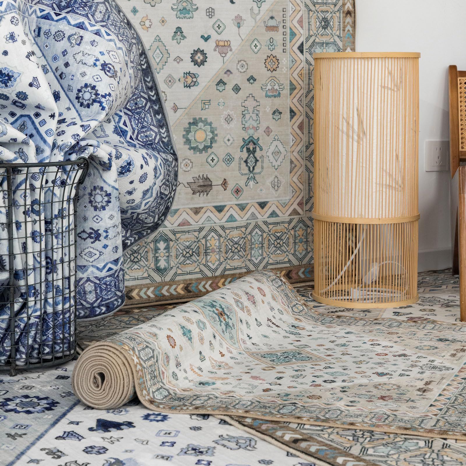 厚手 ふわふわ 滑り止め マット ラグ 撥水効果 花柄 防ダニ 洗える 200x250CM 防臭 ペルシャ絨毯風 床暖房対応 3畳 カーペット べーじゅ u-living