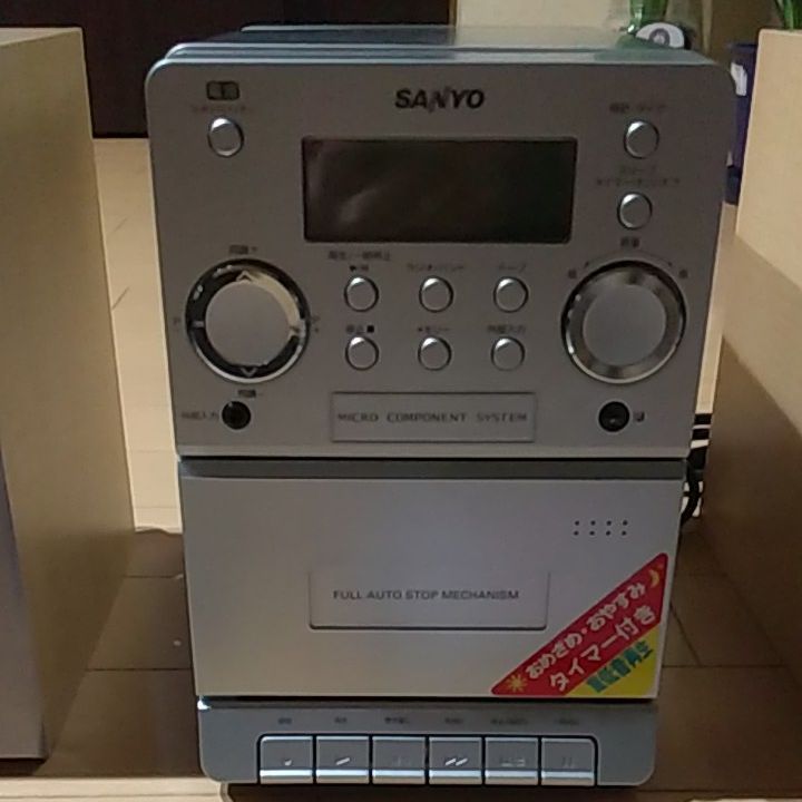 SANYO マイクロコンポーネントシステム DC-DA83 S シルバー-