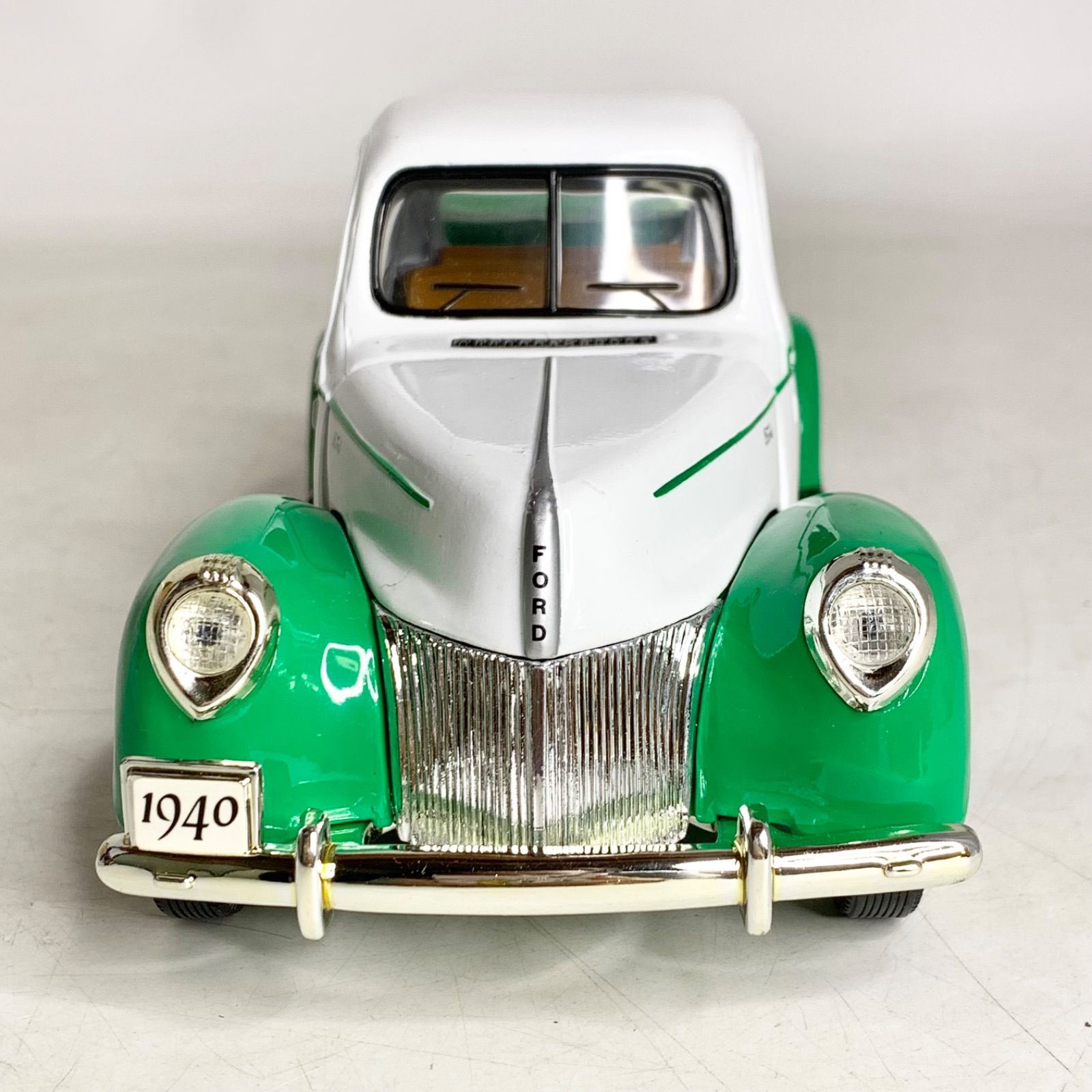 ゴールデンホイール 1/18 フォード レプリカ 1940 Ford Replica