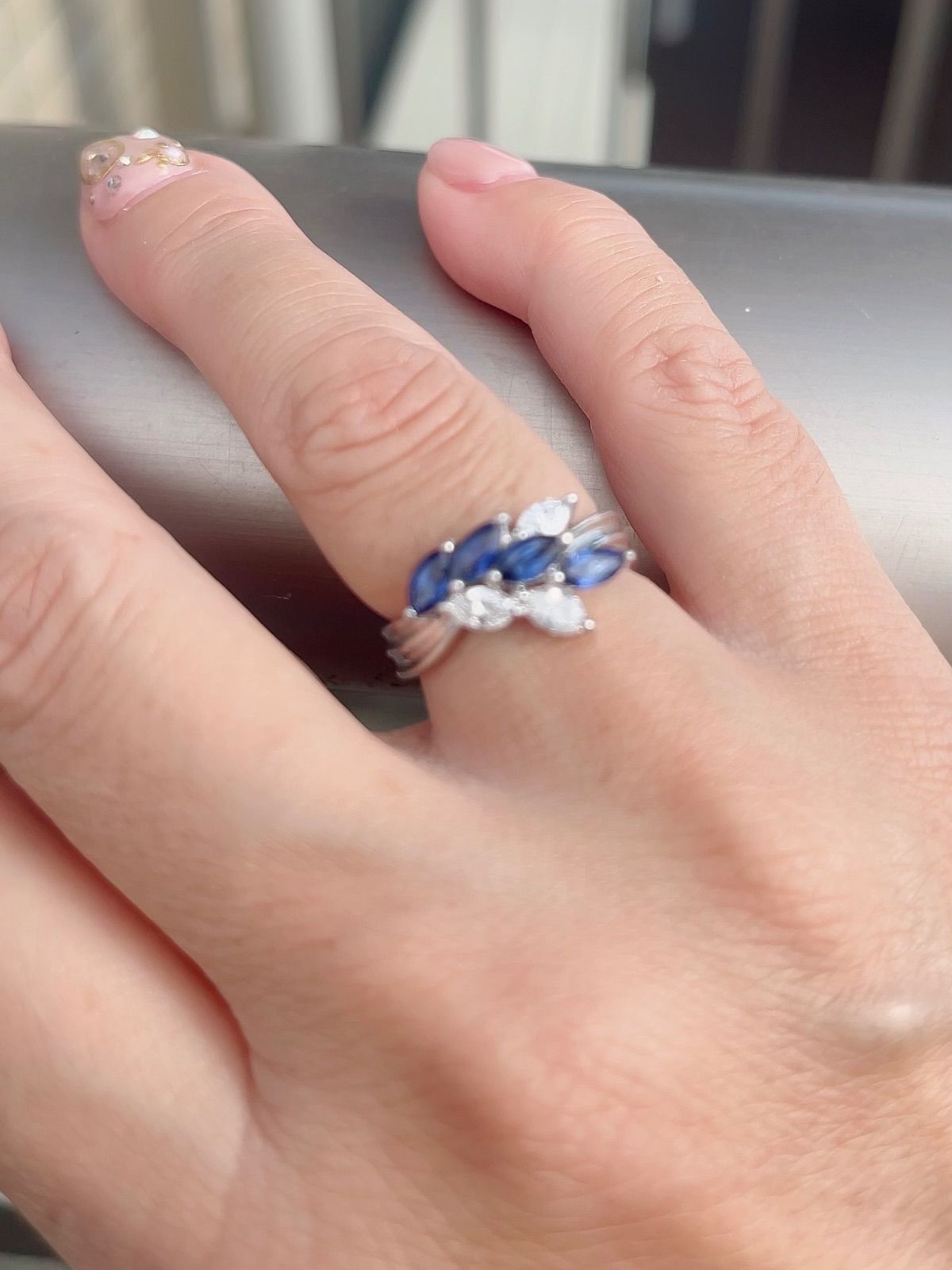 プラチナ✨マーキーズカットダイヤ×サファイア1.02ct✨デザインリング❣️ プラチナ✨マーキーズカットダイヤ×サファイア1.02ct✨デザイン