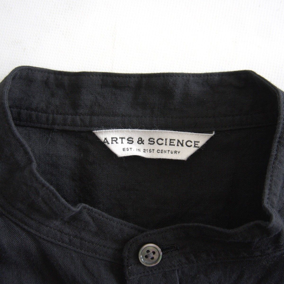 美品 ARTS&SCIENCE コットンリネンバンドカラーシャツ 近年