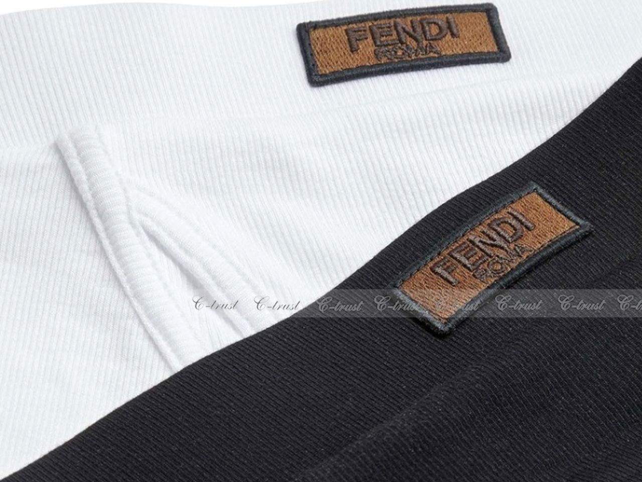 FENDI フェンディ