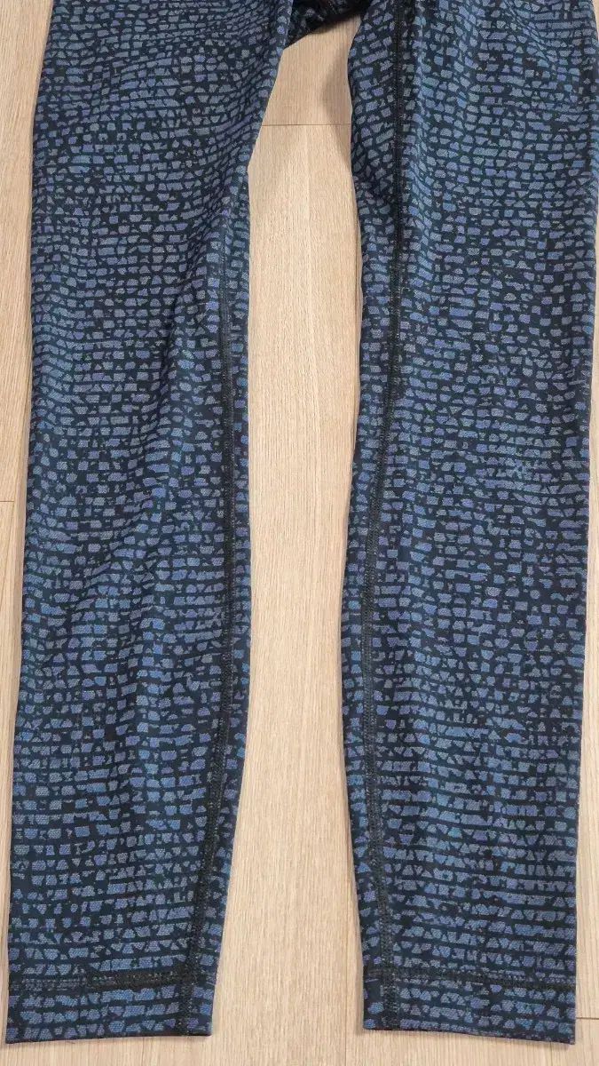 ルルレモン Wunder Under Pant 4 サイズ ワンダーアンダー レギンス