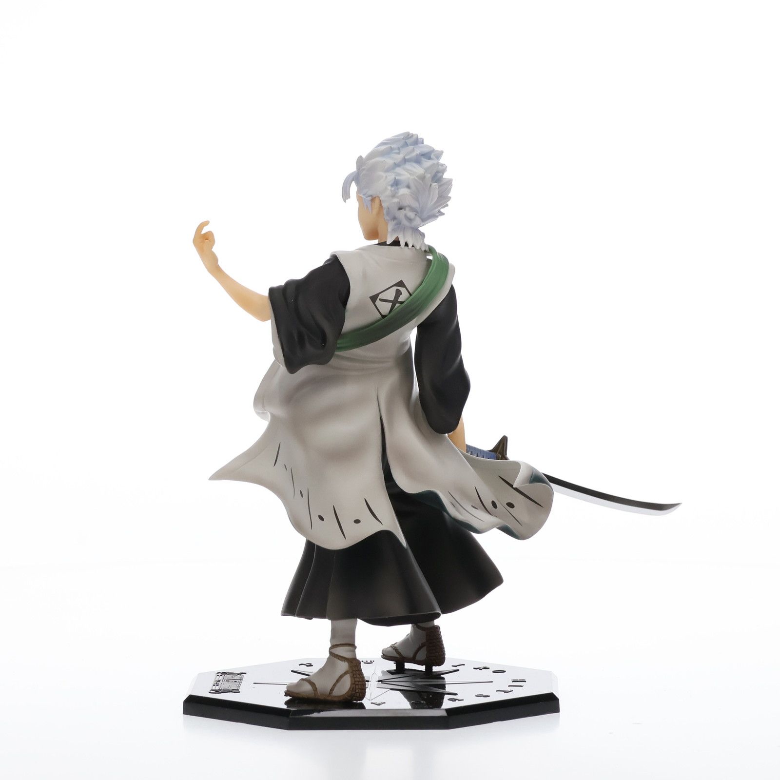 フィギュア　G.E.M BLEACH 日番谷冬獅郎 1/8 完成品… BLEACH』日番谷冬獅郎が「氷輪丸」を手に始解する姿でメガハウス