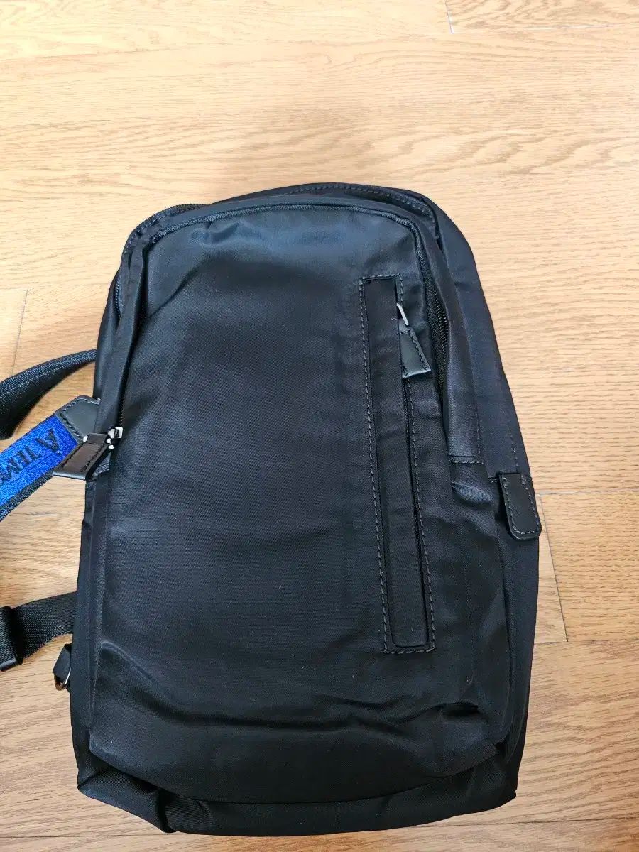 スリングバッグ