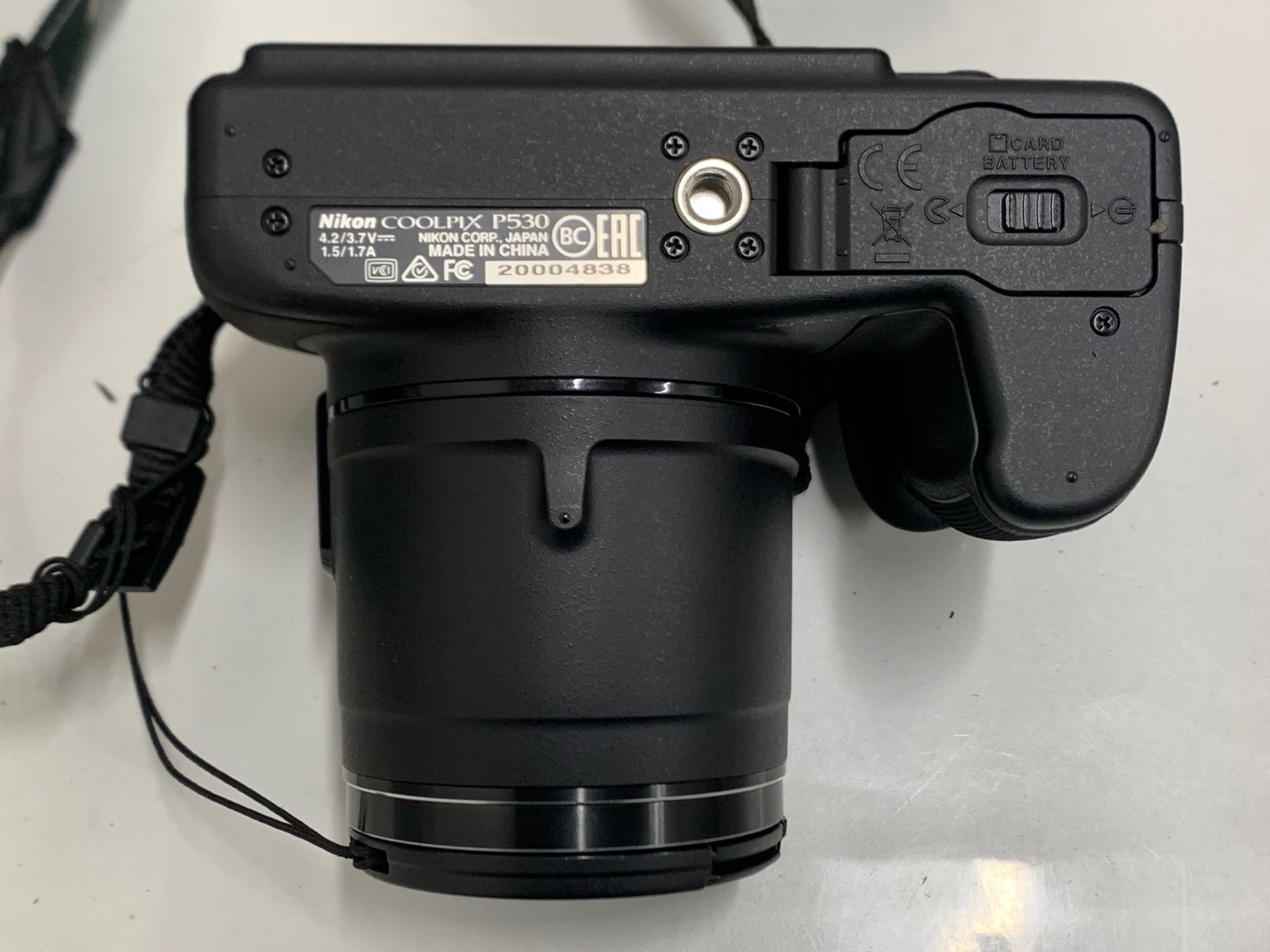 530 コンパクトデジタルカメラ