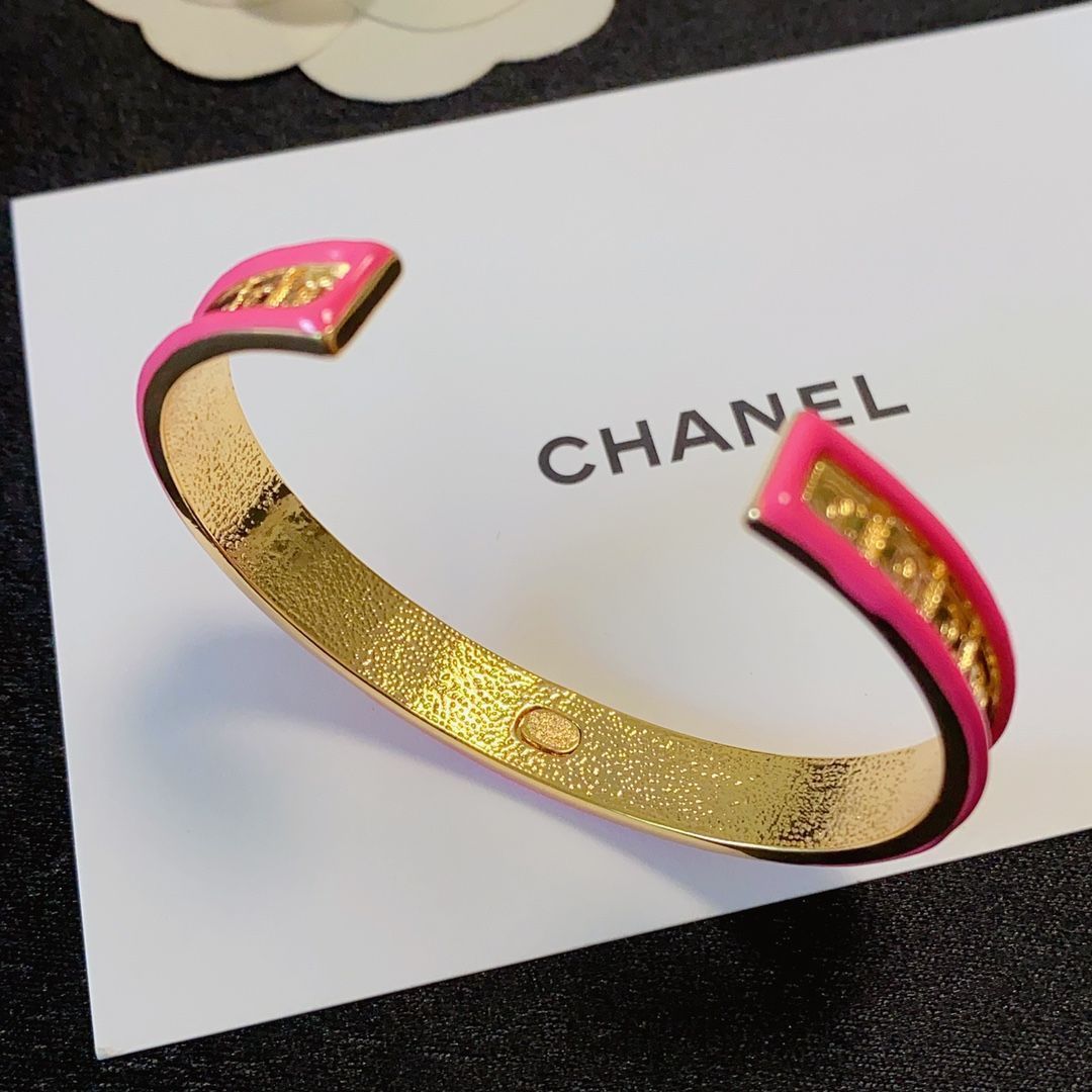 CHANEL バングル 黒 ダブルCロゴ チェーンデザイン CHANEL