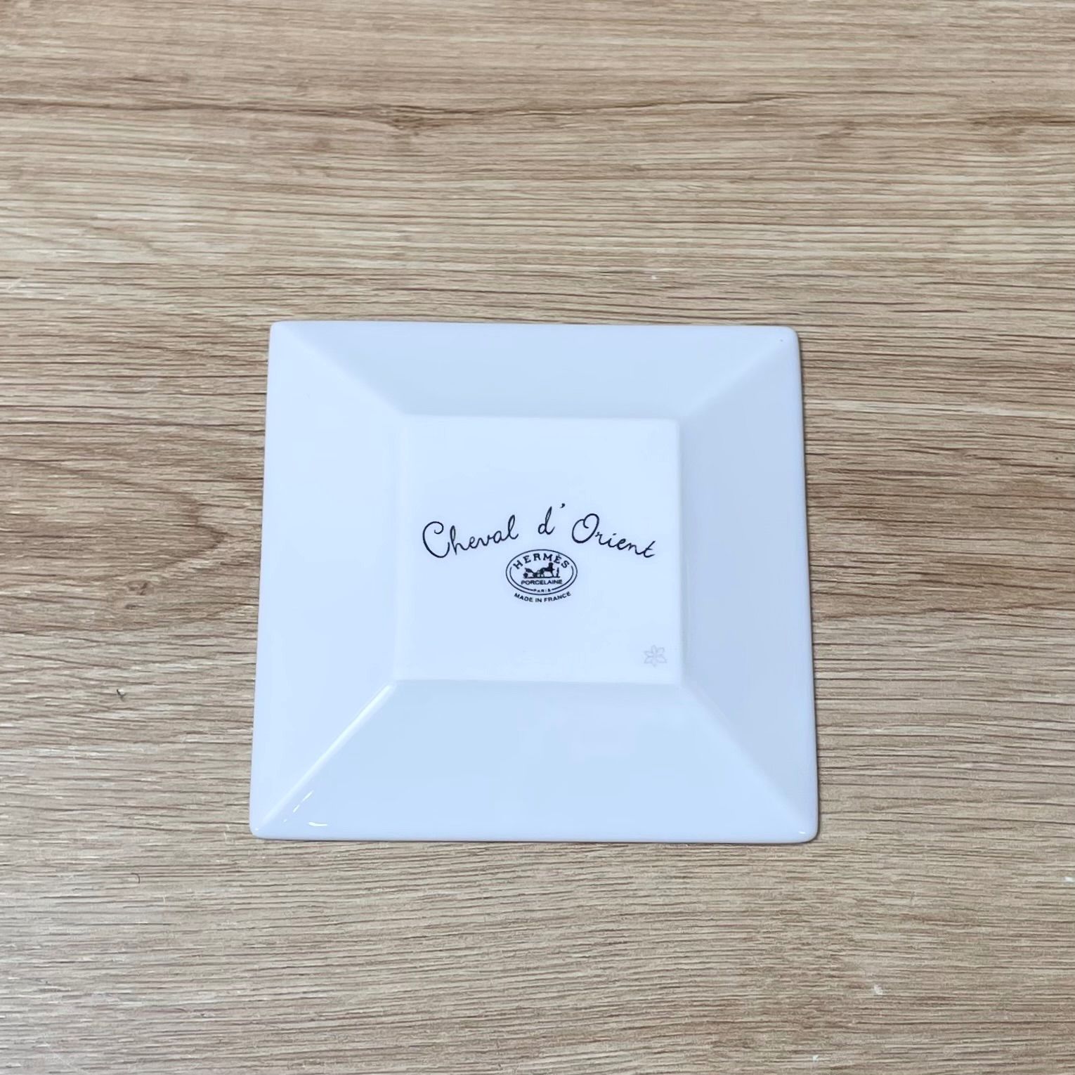 ラスト1・新品】シュバルドリアン（シュヴァルドリアン） 小皿 トレイ