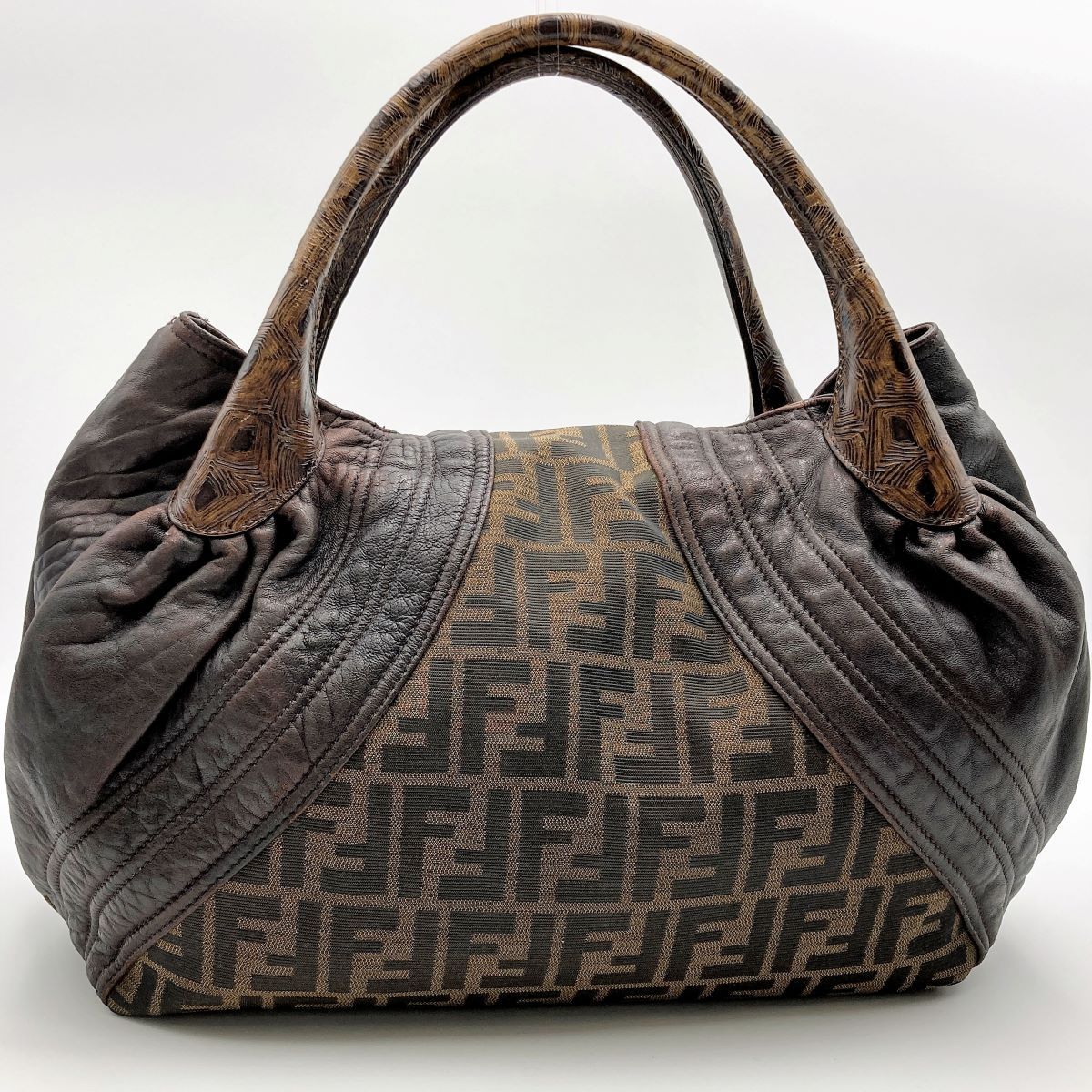 FENDI フェンディ 8BR511 スパイバッグ ズッカ柄 ショルダーバッグ 