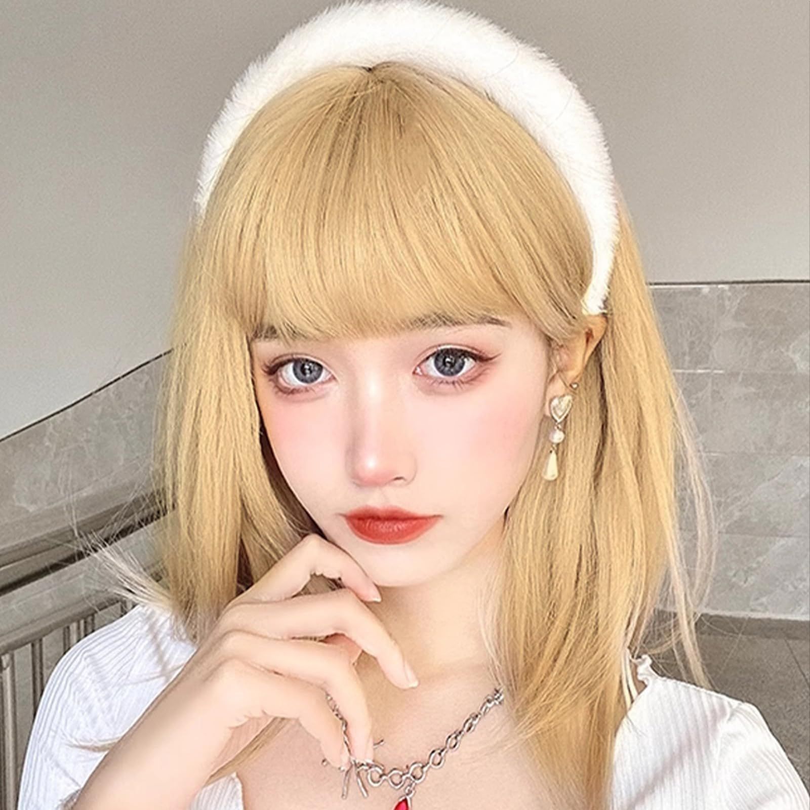 新品 耐熱カツラ 女用ウイッグ かつら　金髪 ミディアム　ウエーブ　　約40ｃｍ 3460