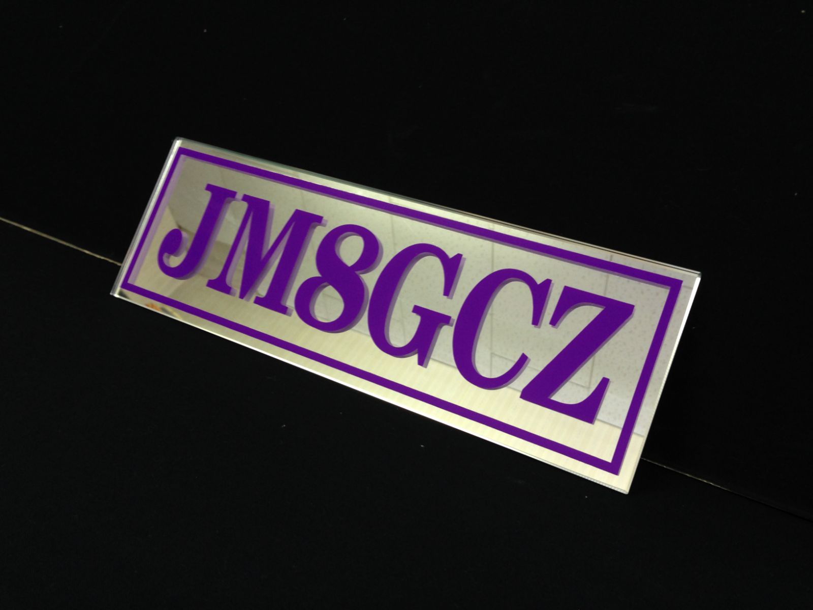 HINO デュトロ ワイド に ワンマンミラー 長さ300ｍｍX幅100ｍｍX厚さ5ｍｍ 本物ミラー 鏡 に お好きな 文字入れ コールサイン チームプレート製作 字体 選択 納期約1週間 全国