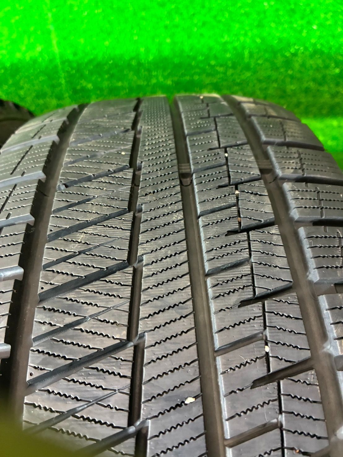 中古スタッドレス】GRIPMAX GRIP ICE X 215/60R16 95T 4本セット 