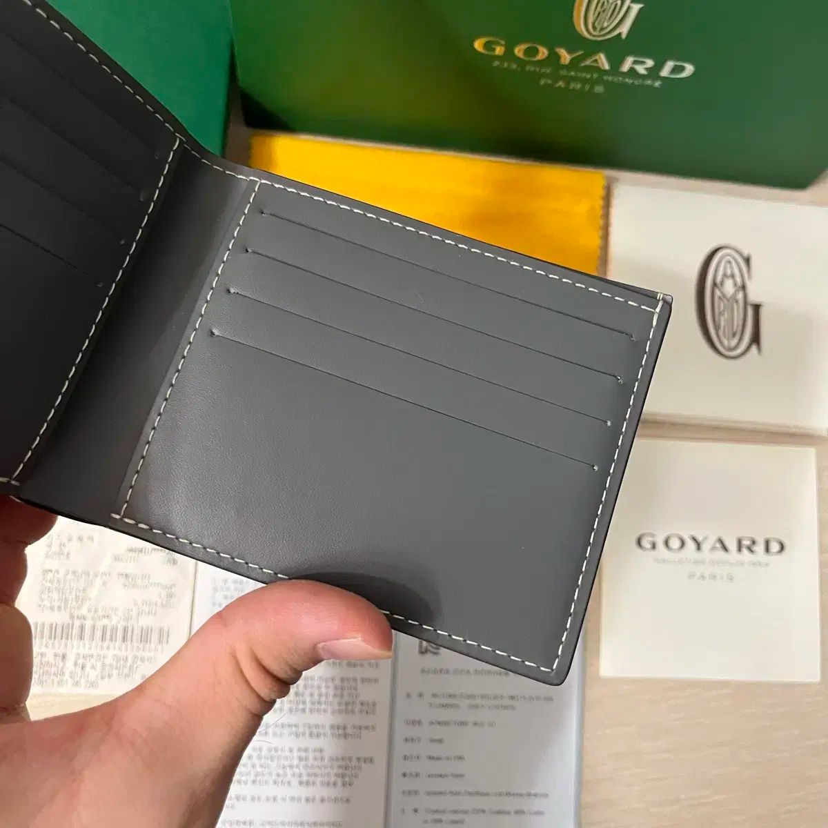Goyard 二つ折り財布 箱付き 新品/デパート Goyard(ゴヤール) ゴヤール ヴィクトワール 二つ折り