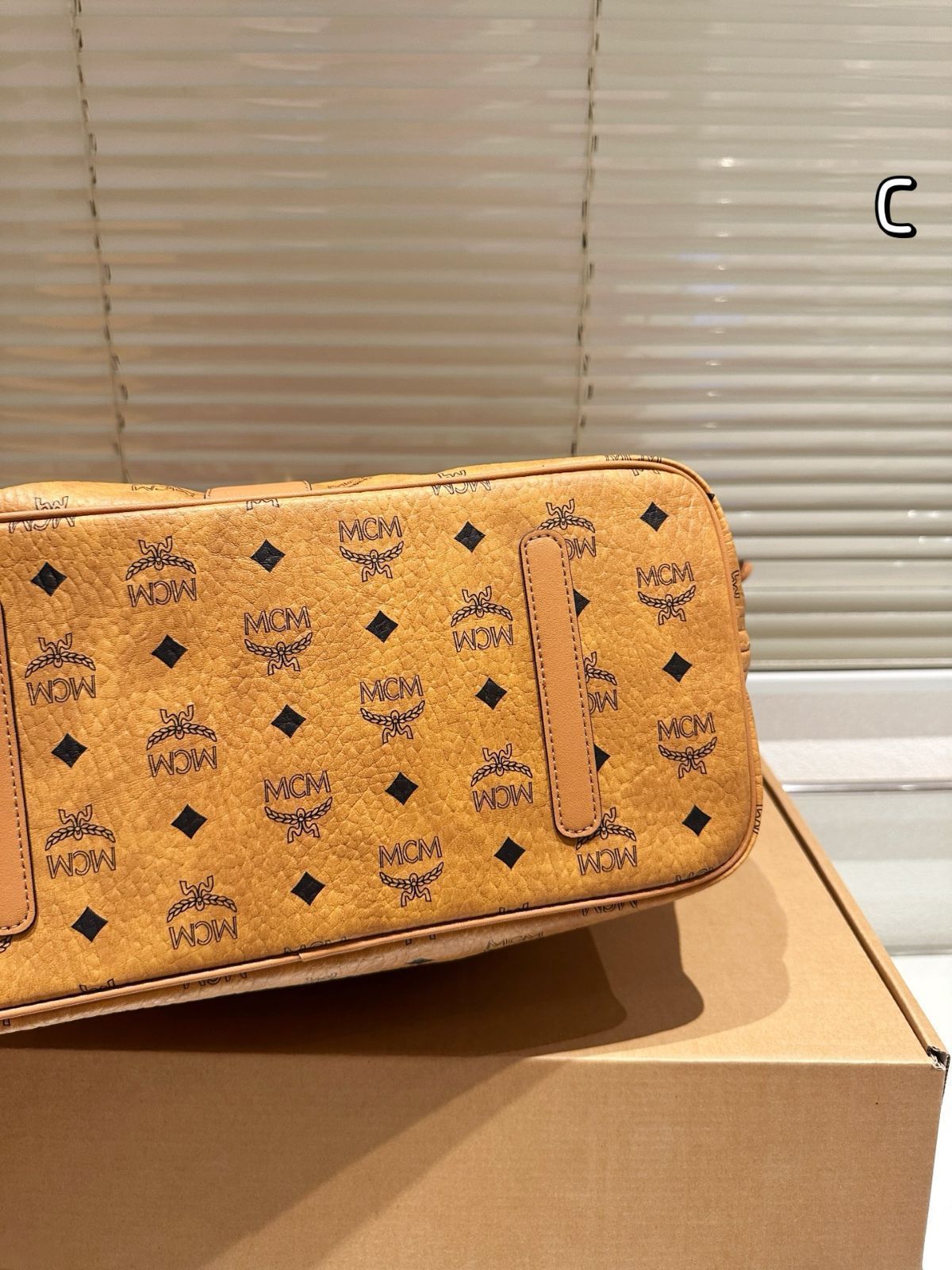 MCM-O ◎即購入大歓迎◎ 今日特価】Mcm ショッピングバッグ 2 ピースセット - メルカリ
