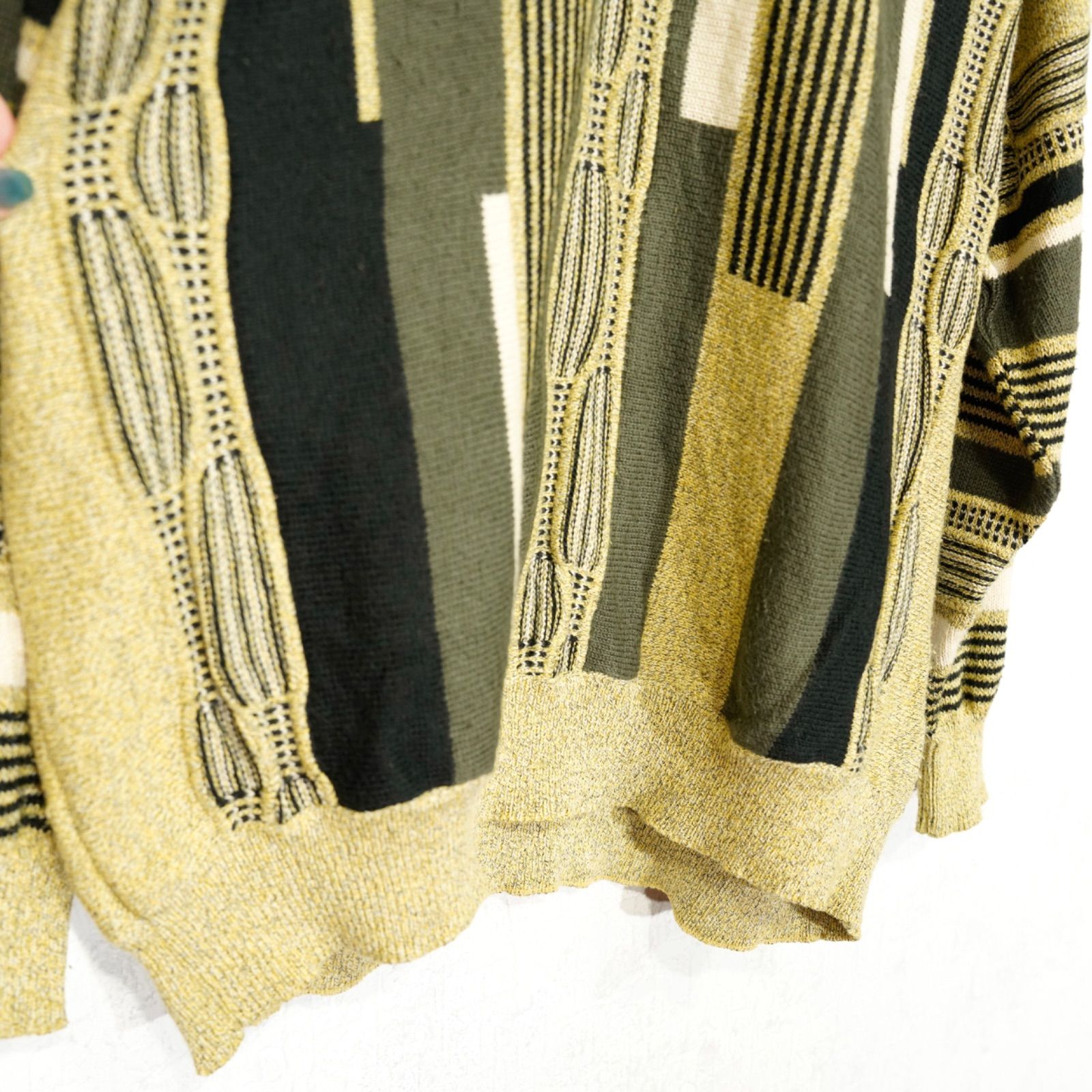 KNIT|ヨーロッパ古着Vネックデザイン3Dニット