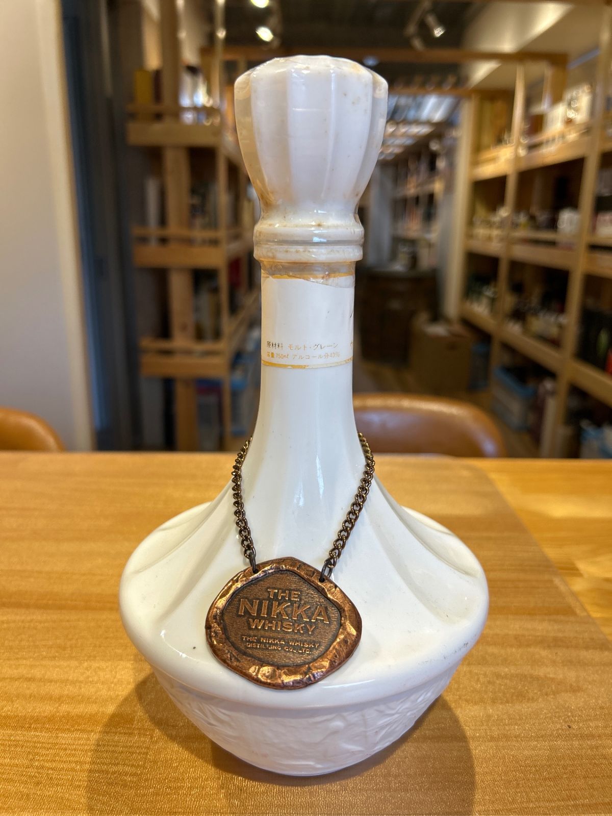 ニッカ 鶴 白陶器 表記なし 43度 700ml