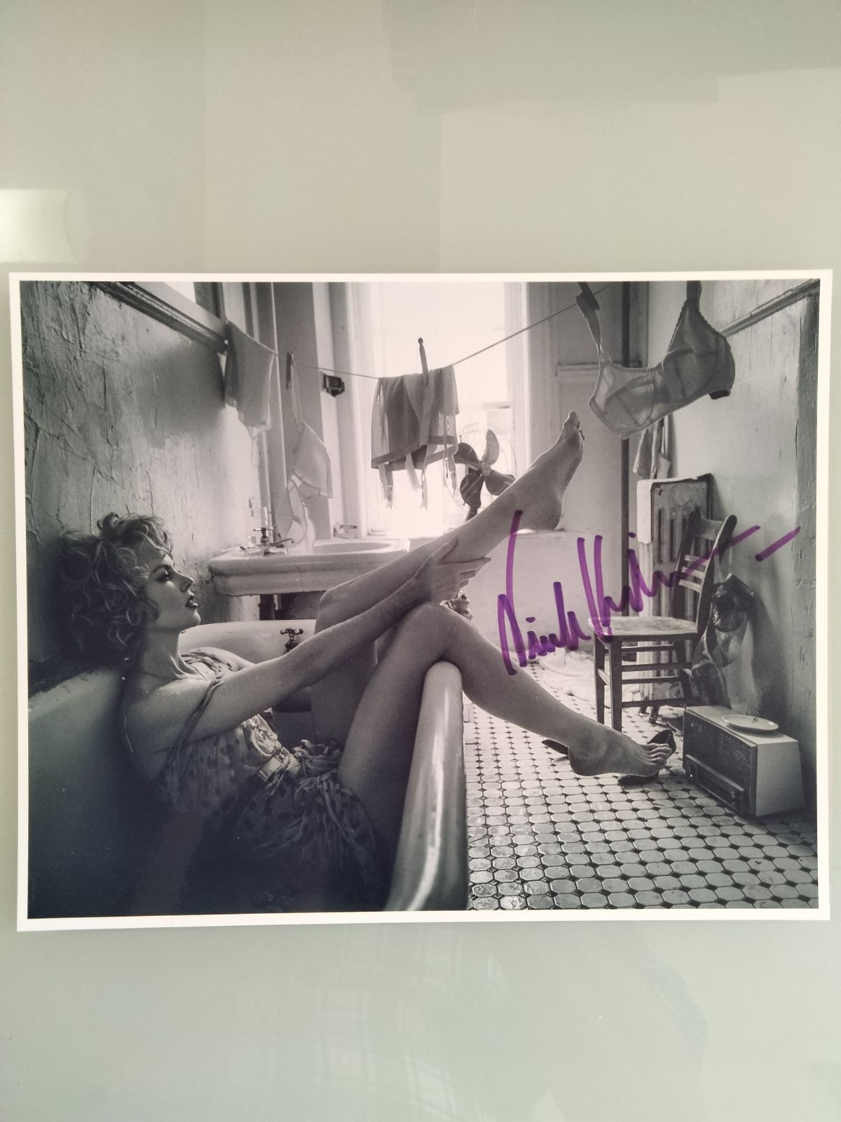 ニコール・キッドマン直筆サイン入り超 大型写真…Nicole Kidman  