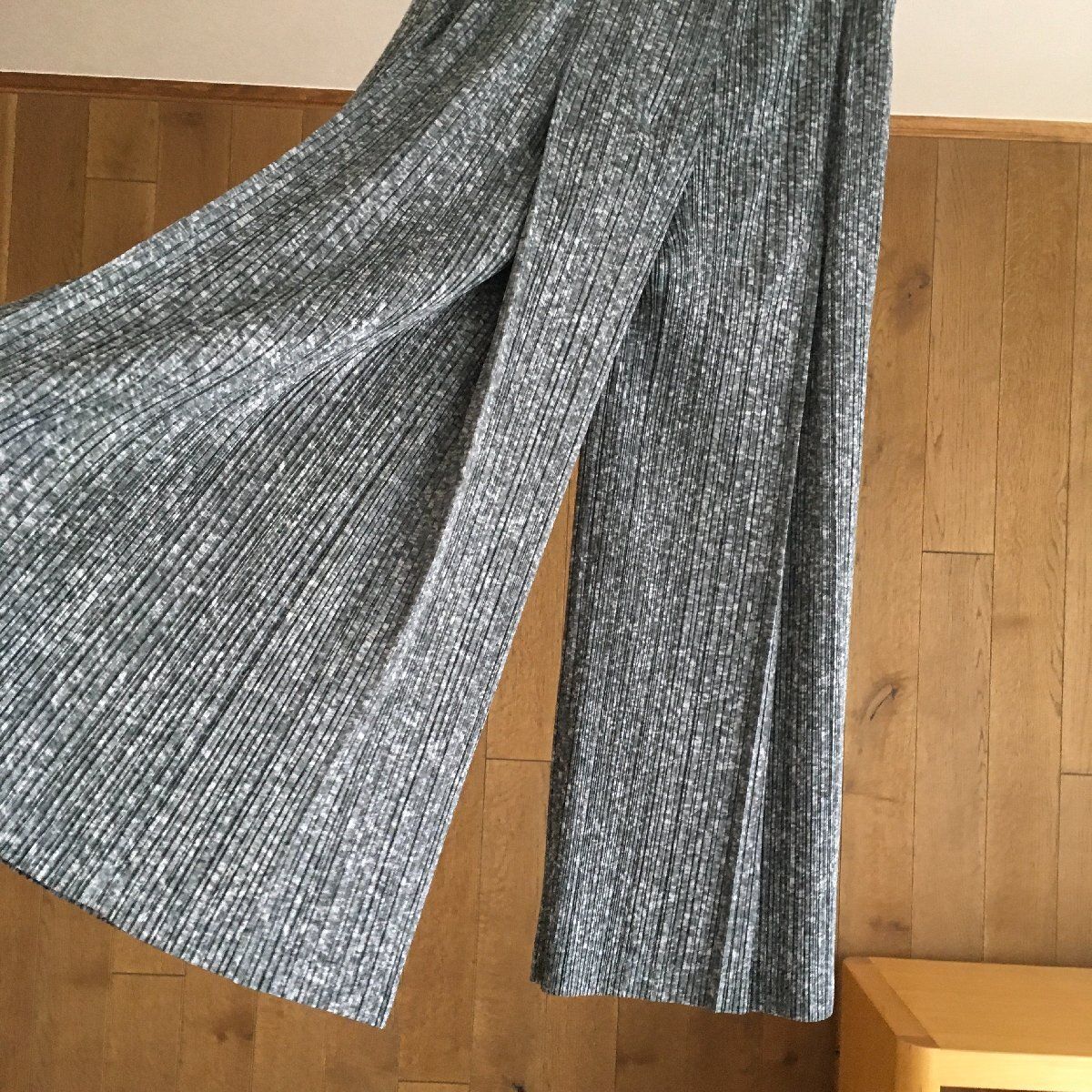 美品 PLEATS PLEASE（プリーツプリーズ） パンツ2 PP51-JF182 - メルカリ