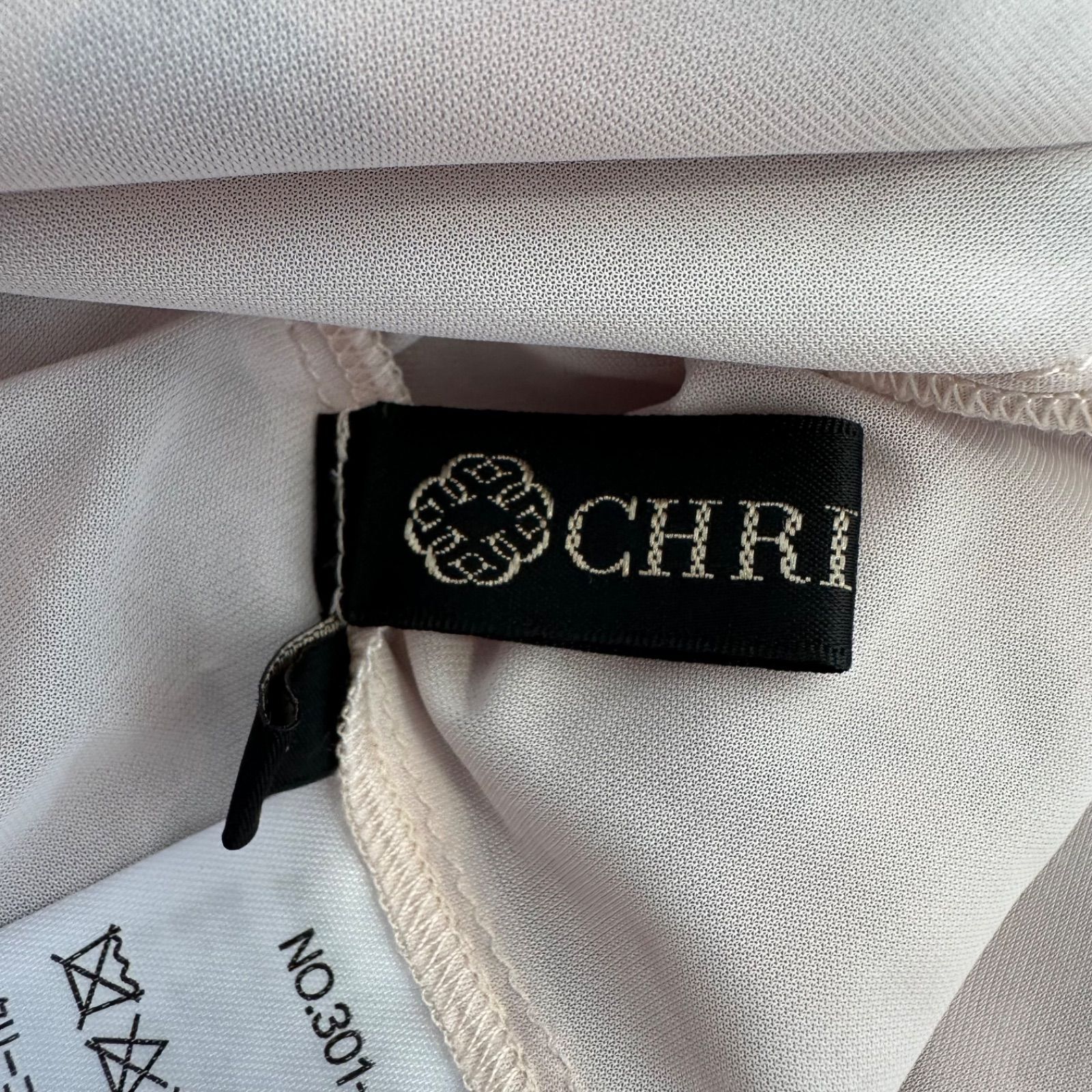 vanです 美品　クリスセーリンの￼上品なトップス 美品 クリスセーリンの￼上品なトップス CHRISCELIN クリス