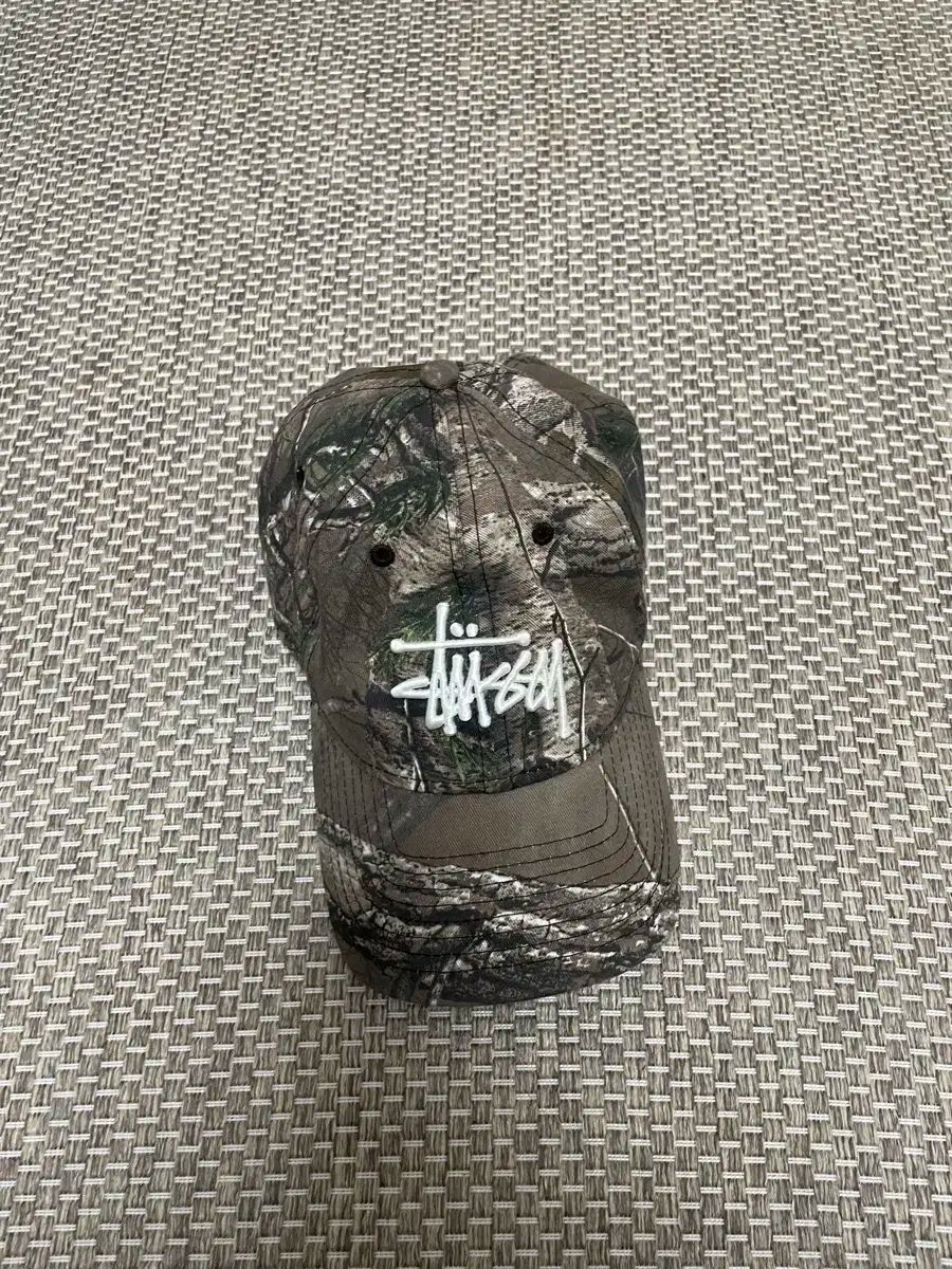 【雷市場（ポンジャン）商品韓国直送】 STUSSY(ステューシー) NEW ERA(ニューエラ) リアルツリー 縁 ボールキャップ