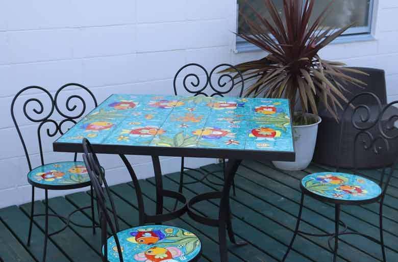 イタリア テーブルセット 魚 ガーデンテーブル チェア 5点セット 100cm イタリア テーブルセット 魚 ガーデンテーブル チェア 5点セット 100cm