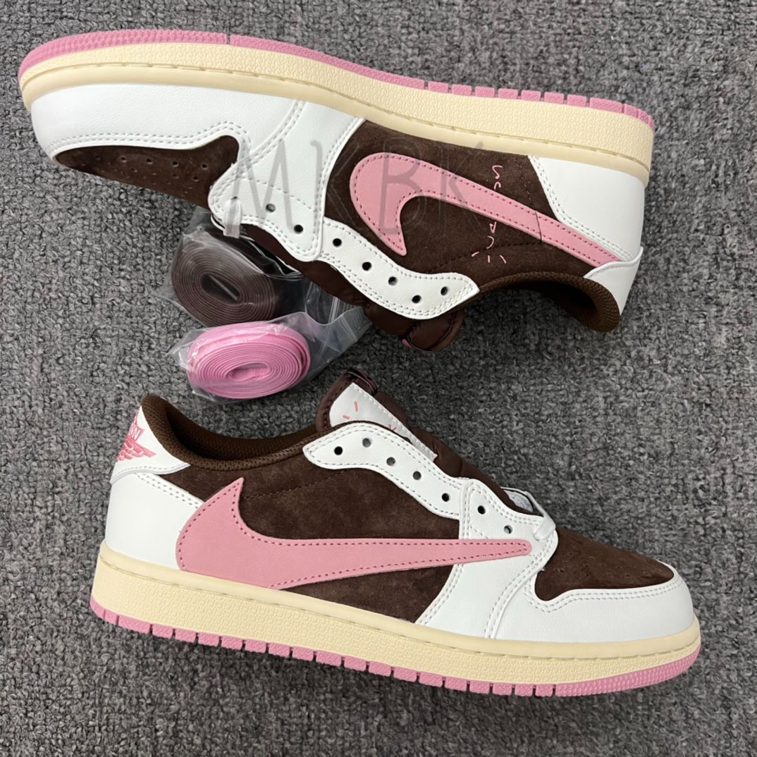 【お買い得】⭐新品⭐未使用✨男女兼用🆕 Nike Air Jordan Travis Scott x Air Jordan 1 Low OG “Dark Pony”（DZ4137-206）