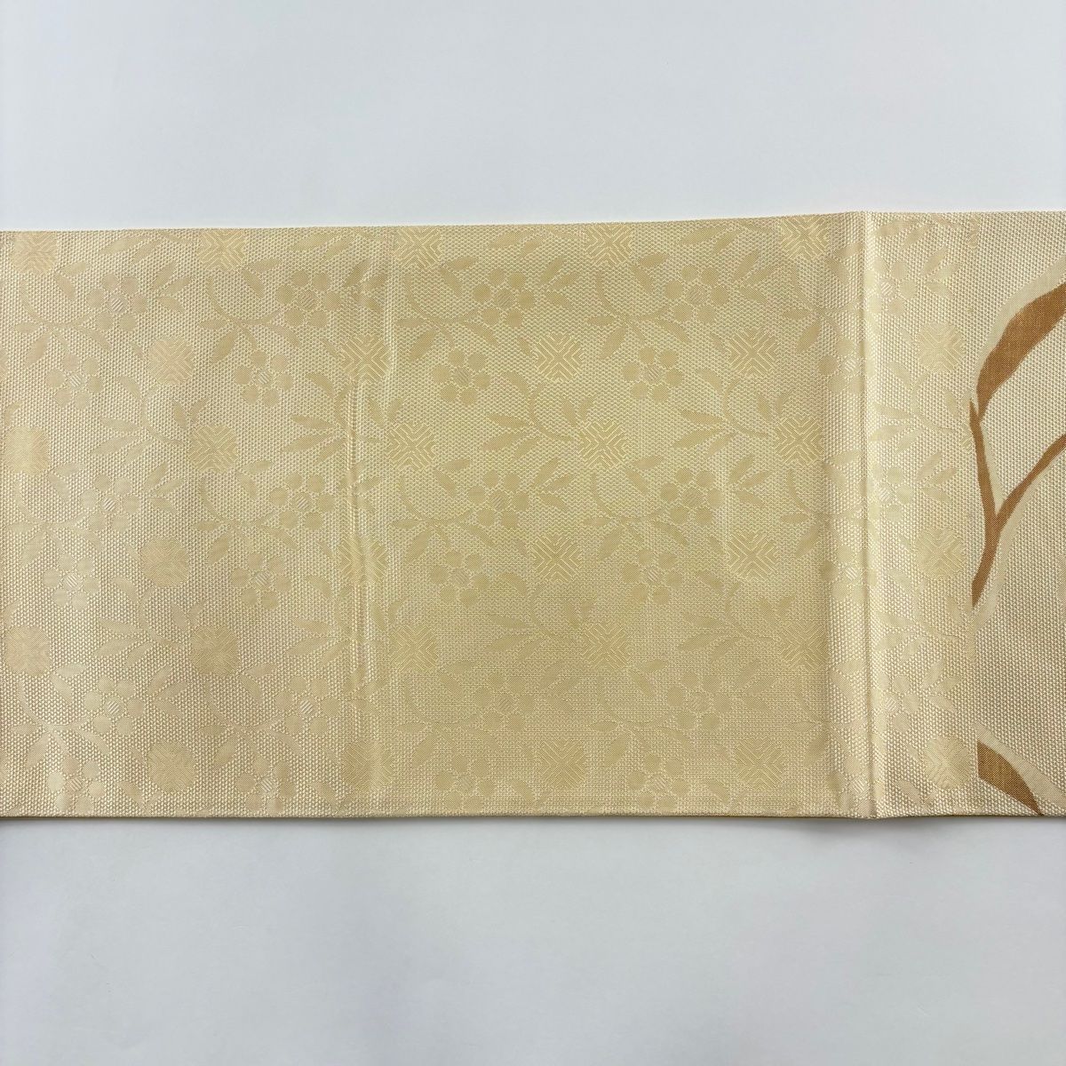 袋帯 美品 秀品 笹蔓 金糸 箔 ベージュ 六通 正絹 【中古