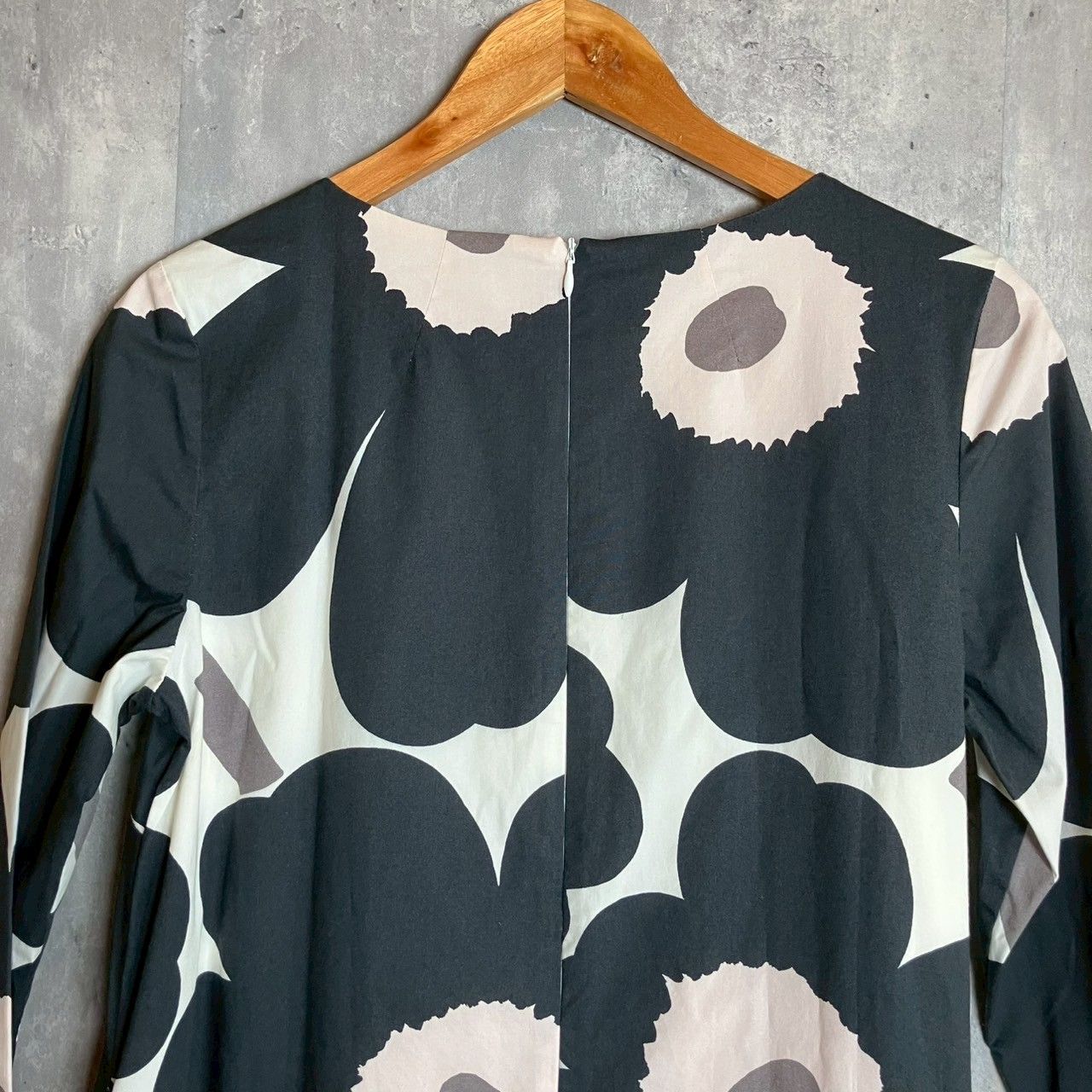 マリメッコ ワンピース ウニッコ 花柄 裏地付き 白 黒 Sサイズ