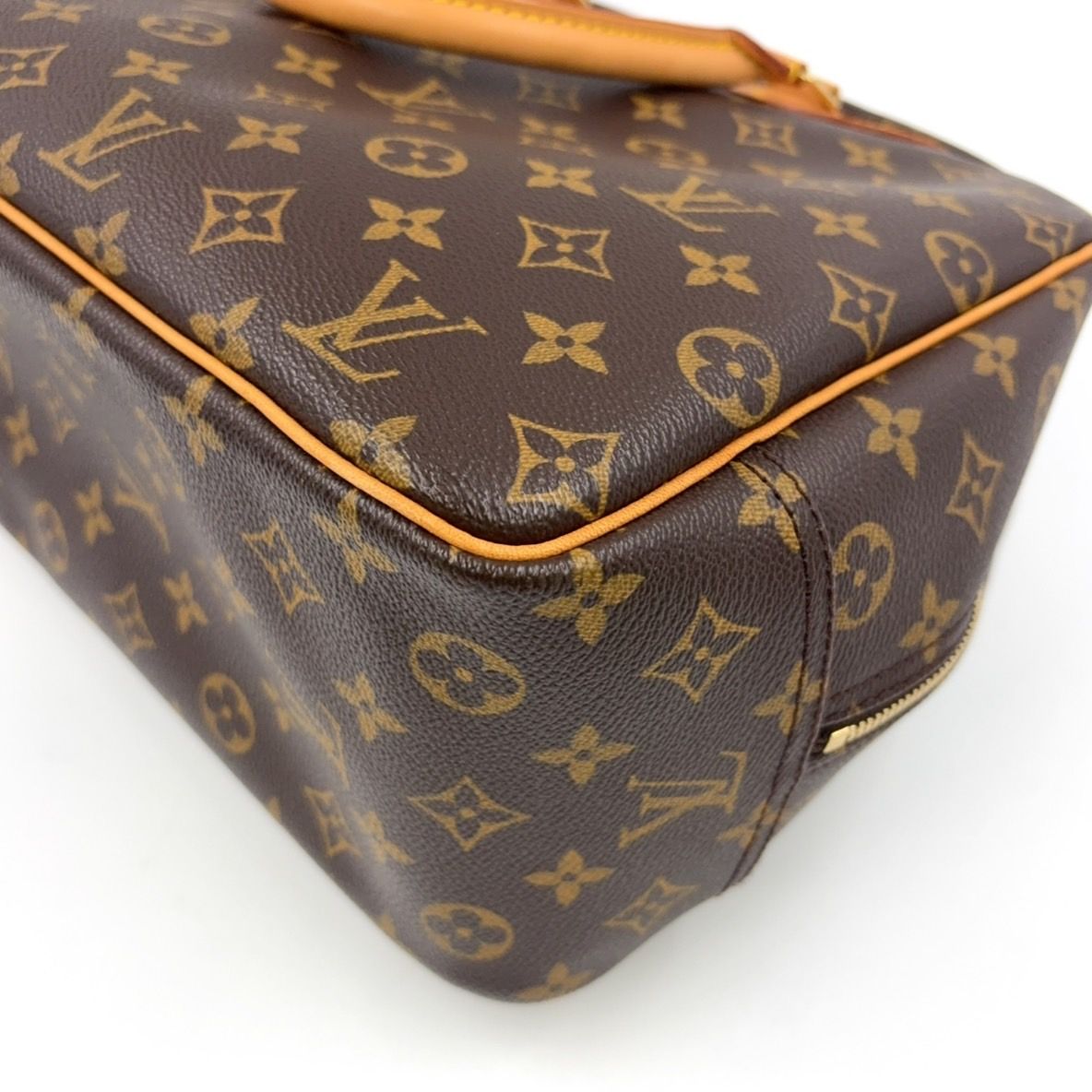 LOUIS VUITTON ドーヴィル ボーリングヴァニティ モノグラム