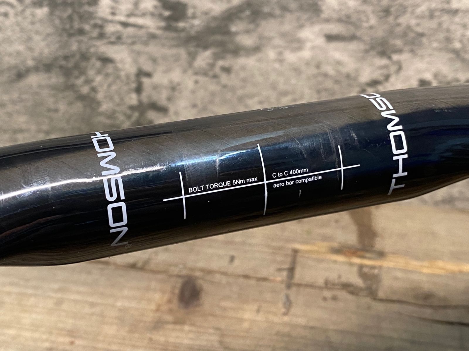 THOMSON カーボンドロップハンドルバー 