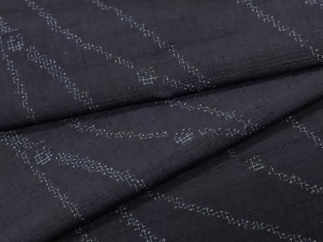 平和屋着物●結城紬　80亀甲　吉祥文　正絹　逸品　CAAS8673vf 平和屋着物○結城紬 80亀甲 吉祥文 正絹 逸品 CAAS8673vf - メルカリ