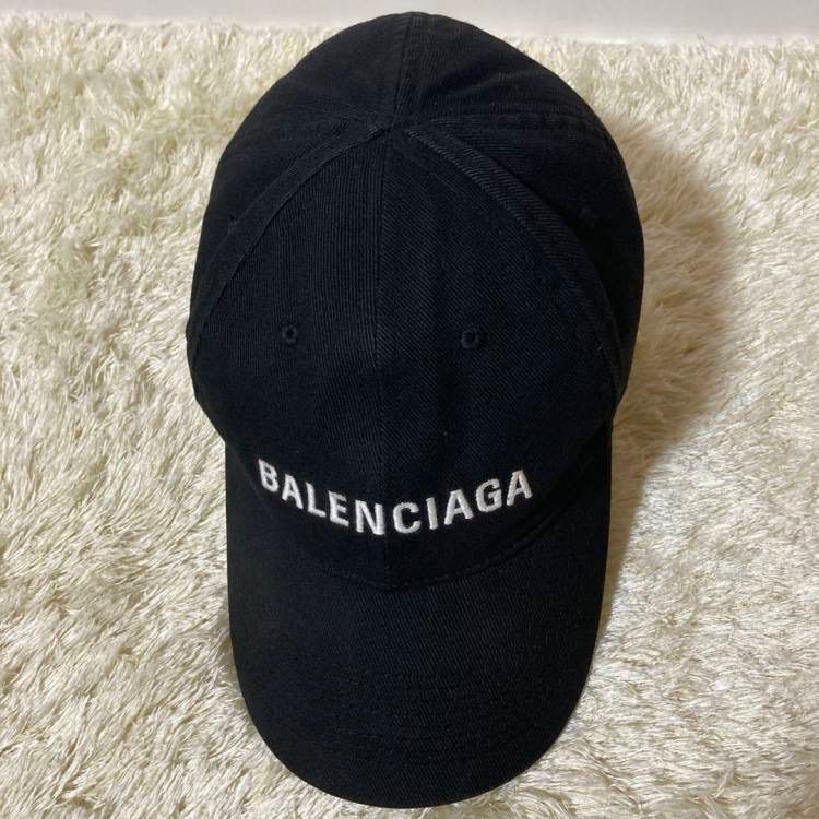 BALENCIAGAキャップL59クリップアジャスターロゴ刺繍黒