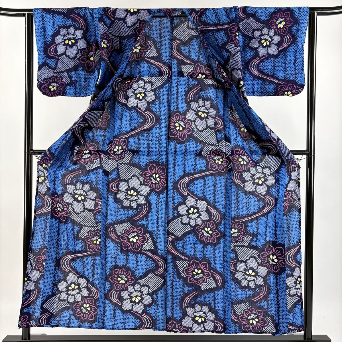 浴衣 身丈153cm 裄丈62cm S 絞り浴衣 草花 流水 青 綿 名品 【中古  