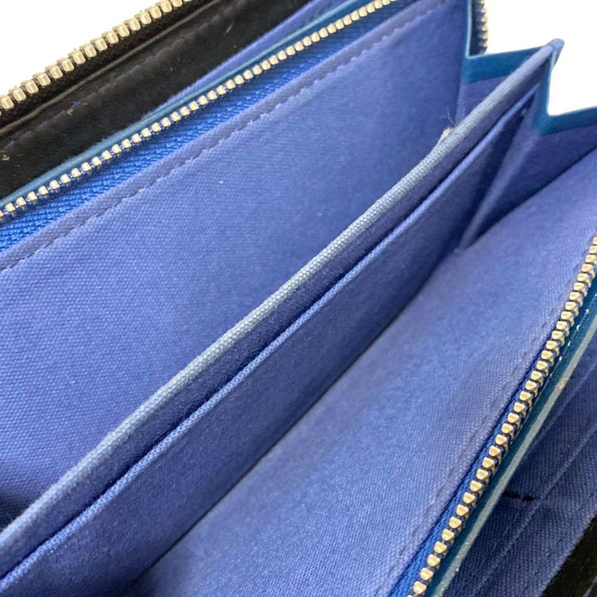新品 ヴィヴィアンウエストウッド 長財布 パンチング オーブ