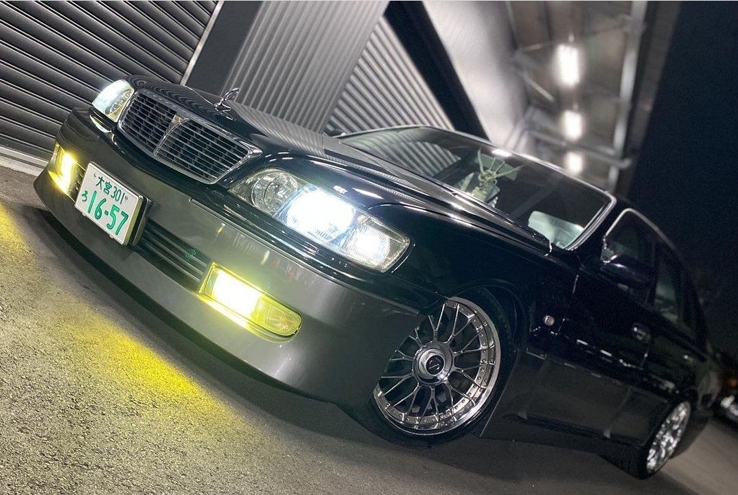 Y51フーガ フロントタイトリップスポイラー 本物 ジャンクション